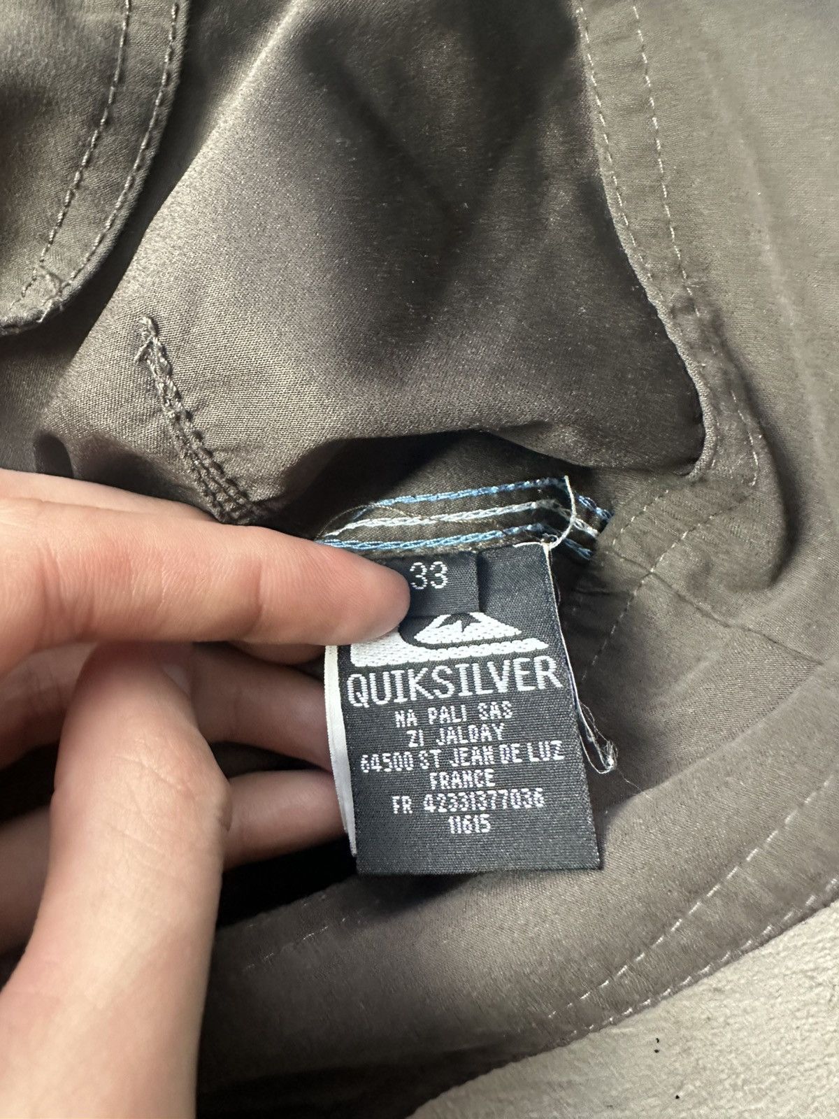 Quiksilver 🚨Vintage Quiksilver Shorts Big Logo Y2K Style 90s Surfing Size US 33 - 7 Thumbnail
