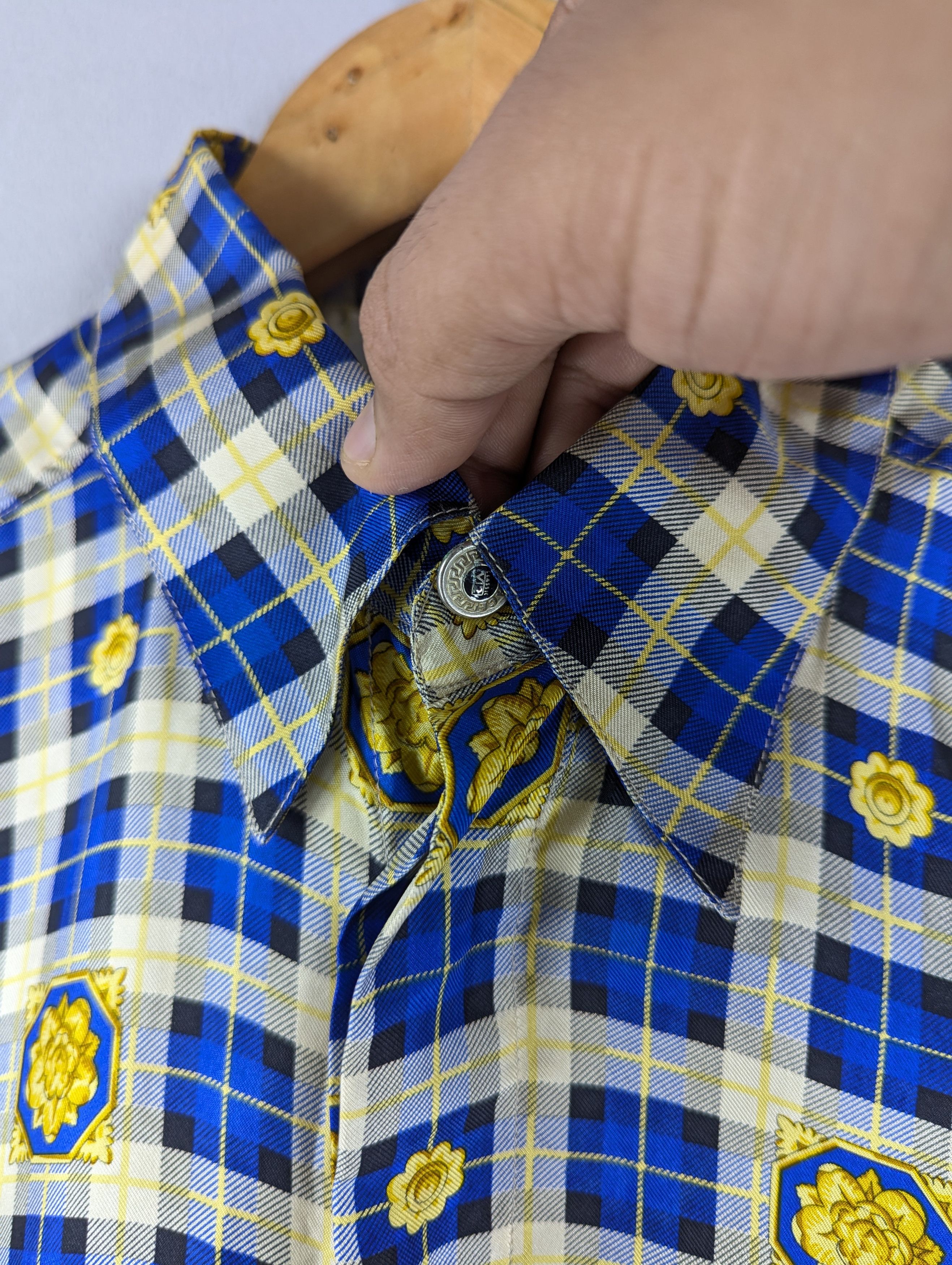 Versace Versace Classic V2 Silk Shirt Size US L / EU 52-54 / 3 - 7 Thumbnail