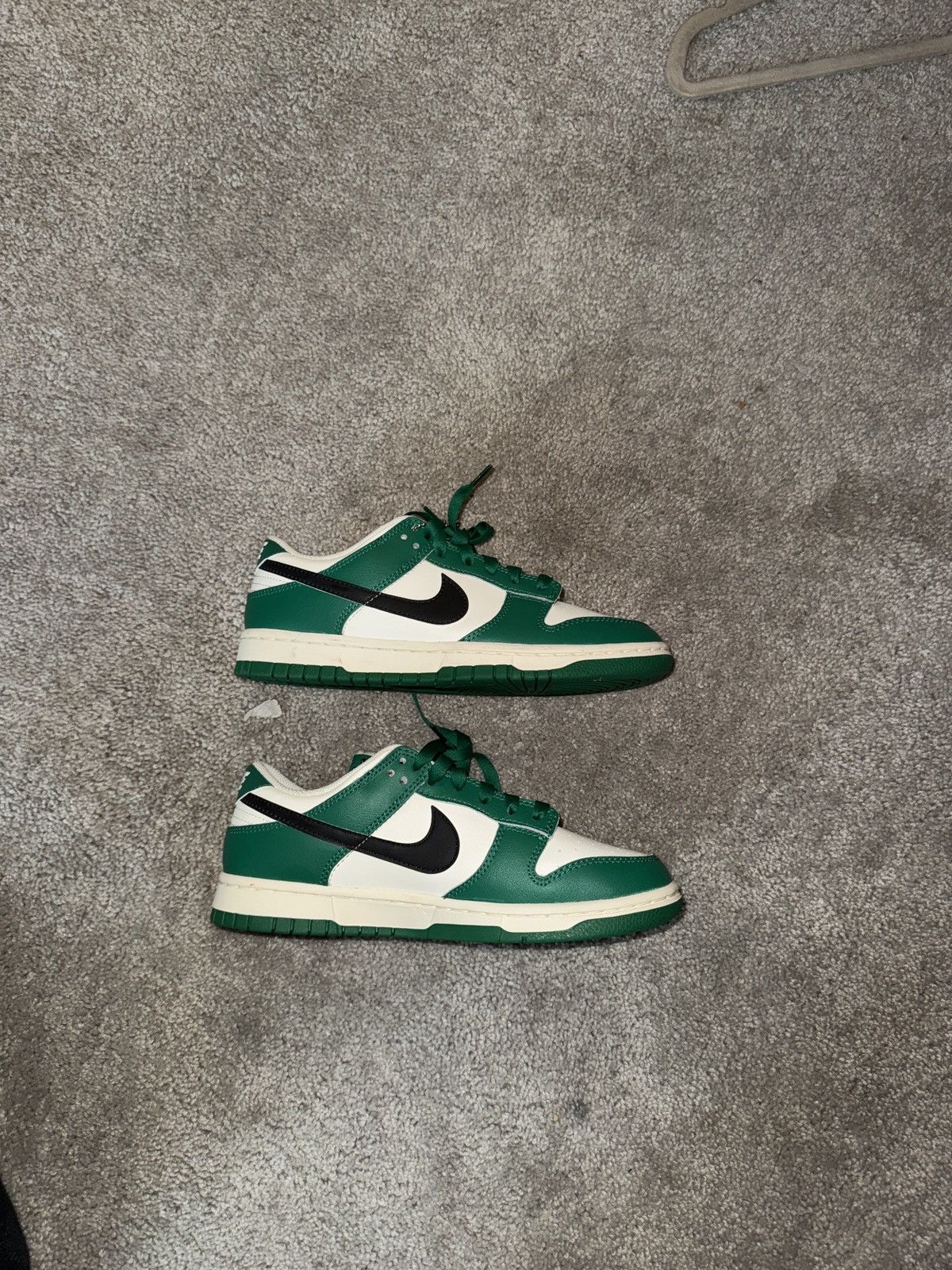 Nike Nike dunk low are lottery pack malachite green Size US 7 / EU 40 - 2 Thumbnail