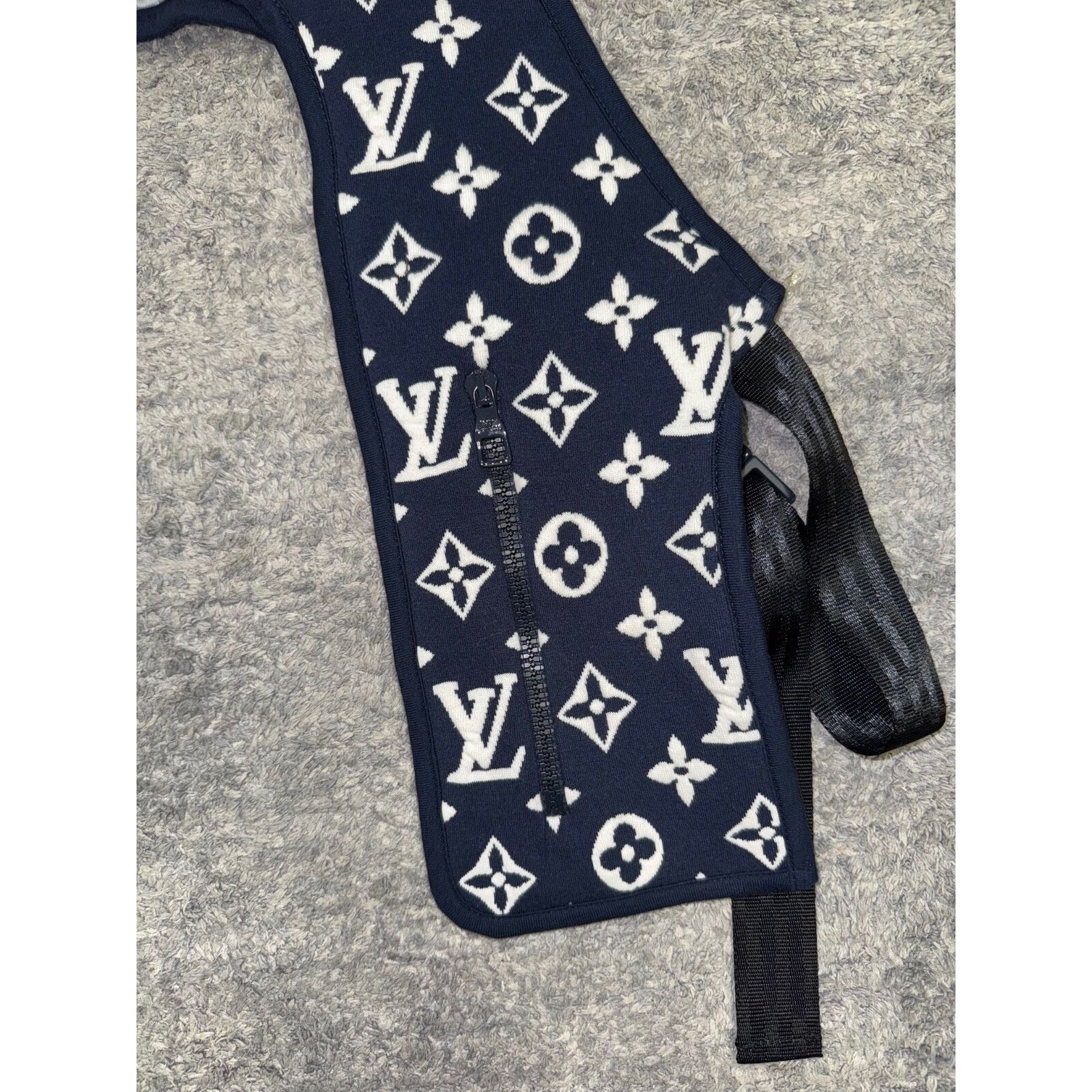 Louis Vuitton Louis Vuitton Monogram Logo Blue White Mid Layer Vest Medium Size US M / EU 48-50 / 2 - 4 Thumbnail