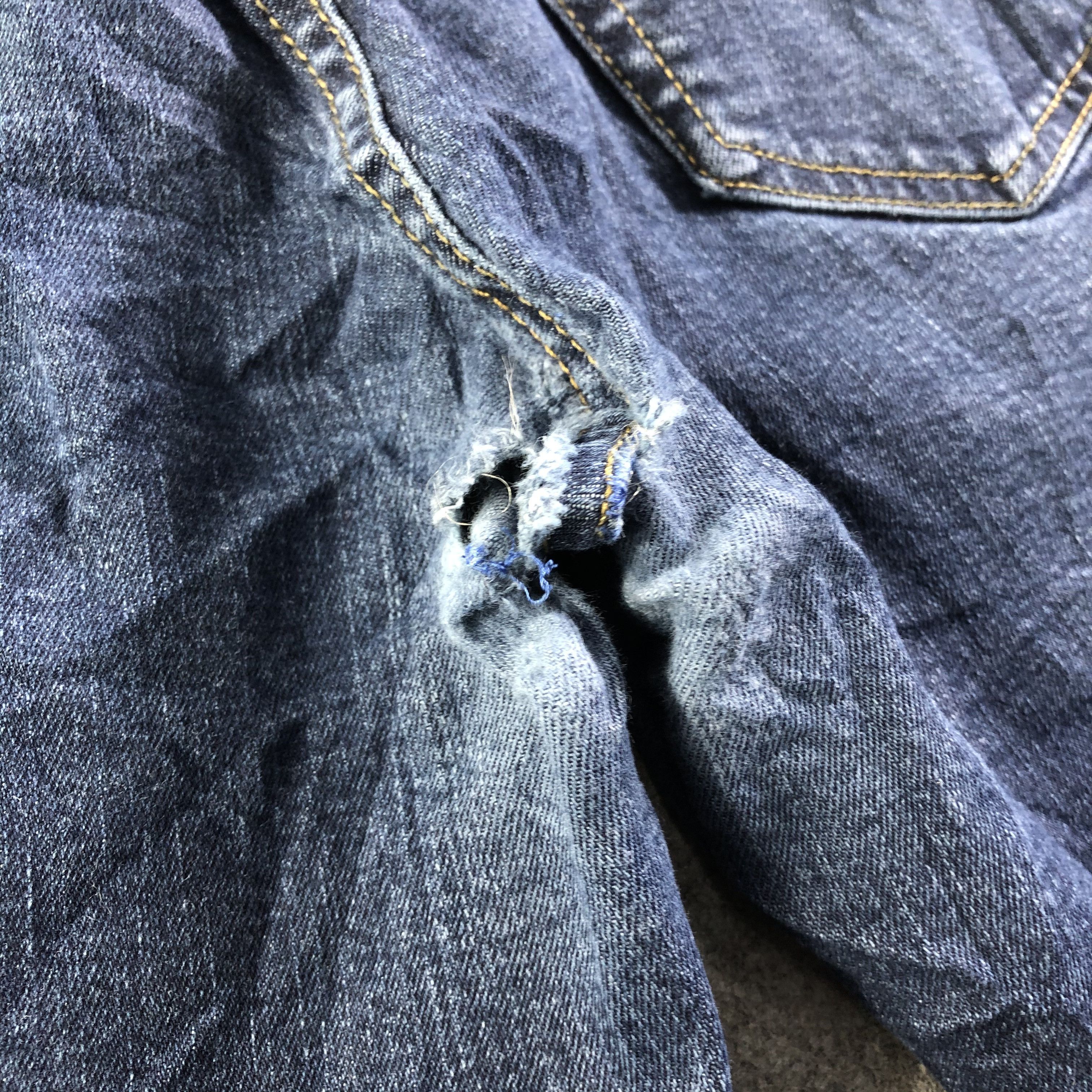 Levi's Vintage Blue Wash Levis Jeans-J4373 Size US 27 - 8 Thumbnail
