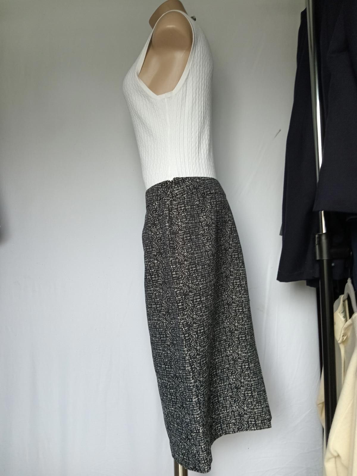 Designer Multiples Women's Skirt Size 12 Size 34" / US 12 / IT 48 - 2 Thumbnail