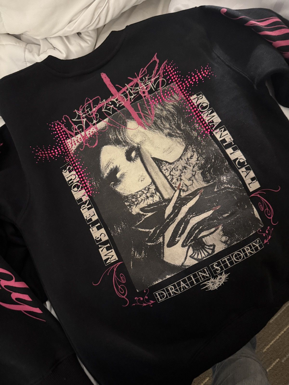 Other Bladee 2025 Martyr Tour Crewneck Size US S / EU 44-46 / 1 - 2 Thumbnail