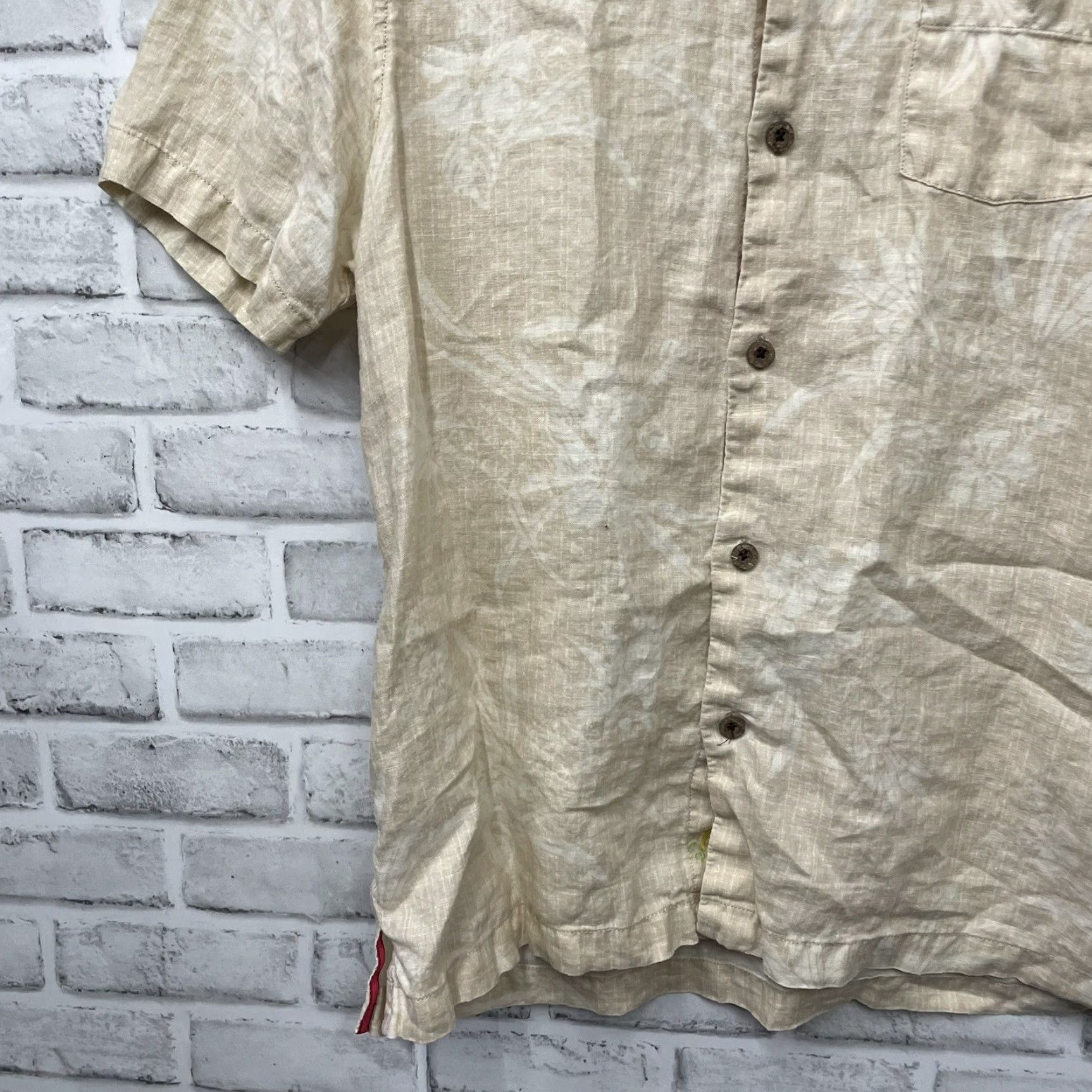 Tommy Bahama Tommy Bahama Island Modern Fit Short Sleeve Button-Down Shirt Mens M Beige Size US M / EU 48-50 / 2 - 3 Thumbnail