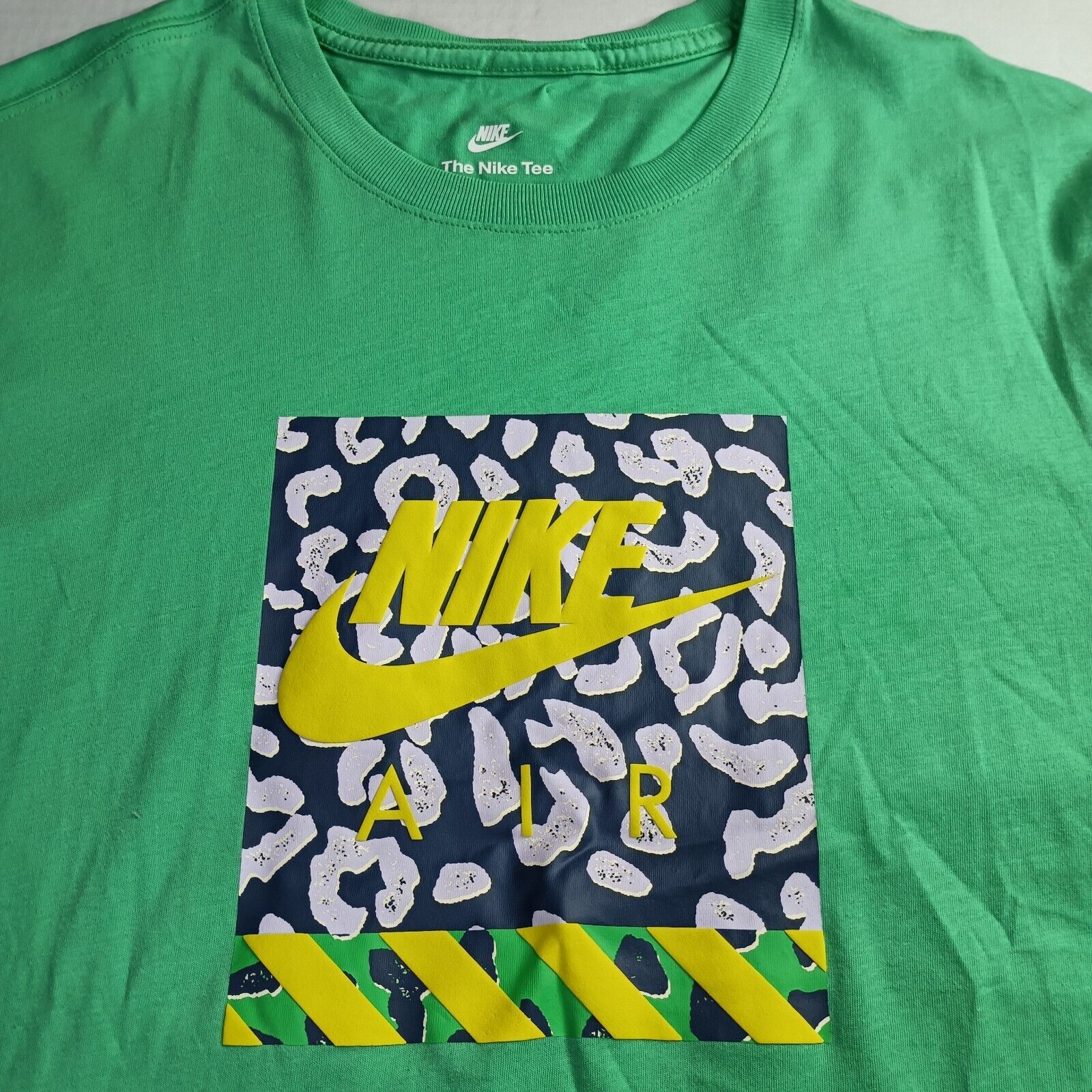 Nike Nike Air Sportswear T-shirt Men's 2XL Box Logo Green Size US XXL / EU 58 / 5 - 2 Thumbnail
