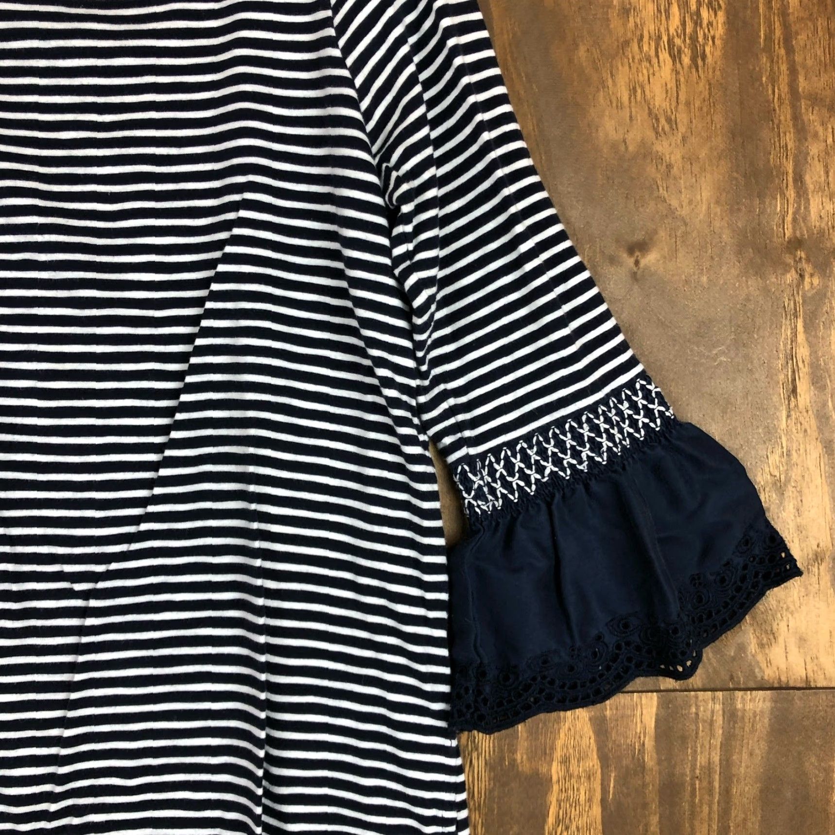 J. Jill J. Jill Blouse Striped Navy White 3/4 Sleeve Petite S Stretch Crew Neck Flared Sleeve Shirt Women Urban Casual Workwear Size S / US 4 / IT 40 - 5 Thumbnail