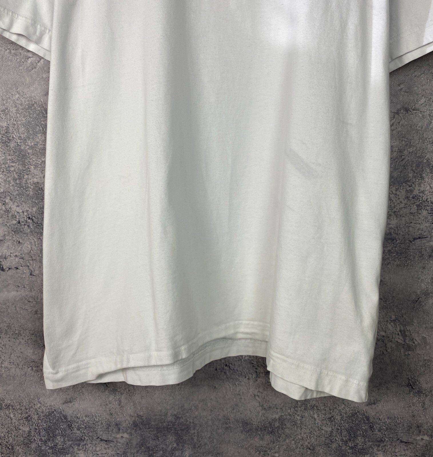 Uniqlo Uniqlo Jeff Koons Tee Men's Size L White Short Sleeve ` Size US L / EU 52-54 / 3 - 4 Thumbnail