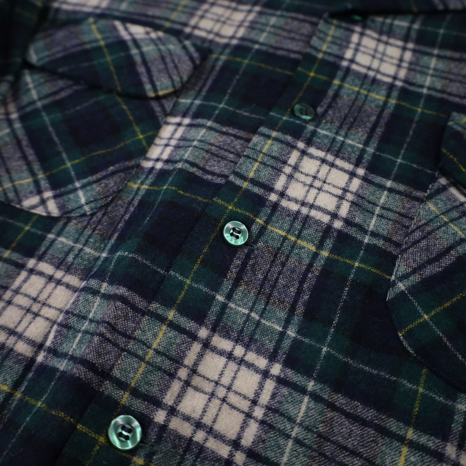 Pendleton × Vintage Vintage Pendleton Loop Collar Wool Flannel Plaid Shirt Size US XL / EU 56 / 4 - 4 Thumbnail