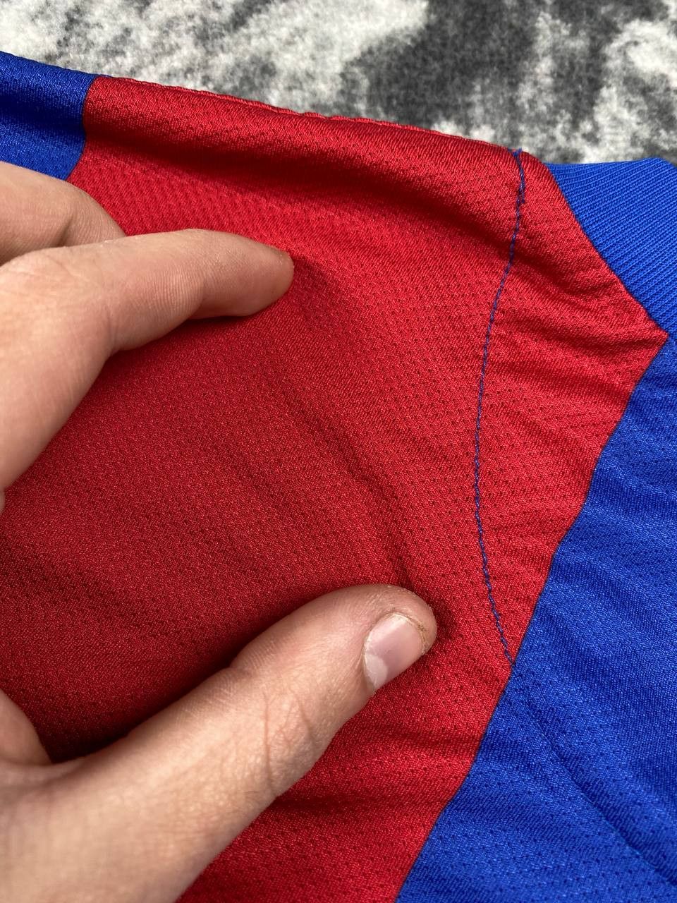 Nike Nike FC Basel 2011 2012 Home Football Shirt Soccer Jersey Size US L / EU 52-54 / 3 - 19 Thumbnail