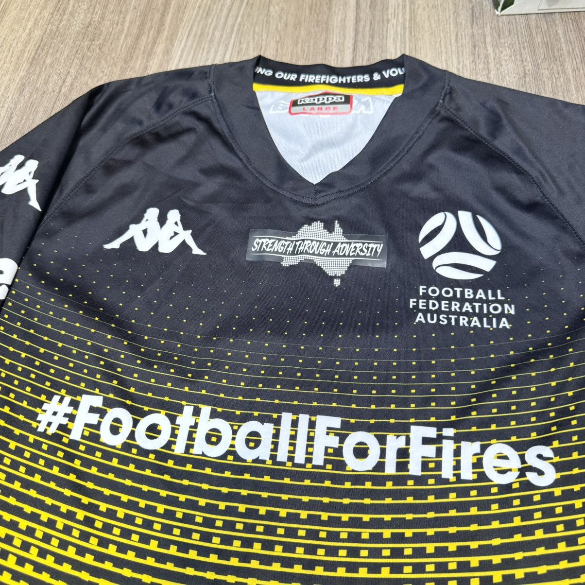 Kappa Football for fires 2020 special jersey Size US L / EU 52-54 / 3 - 4 Thumbnail