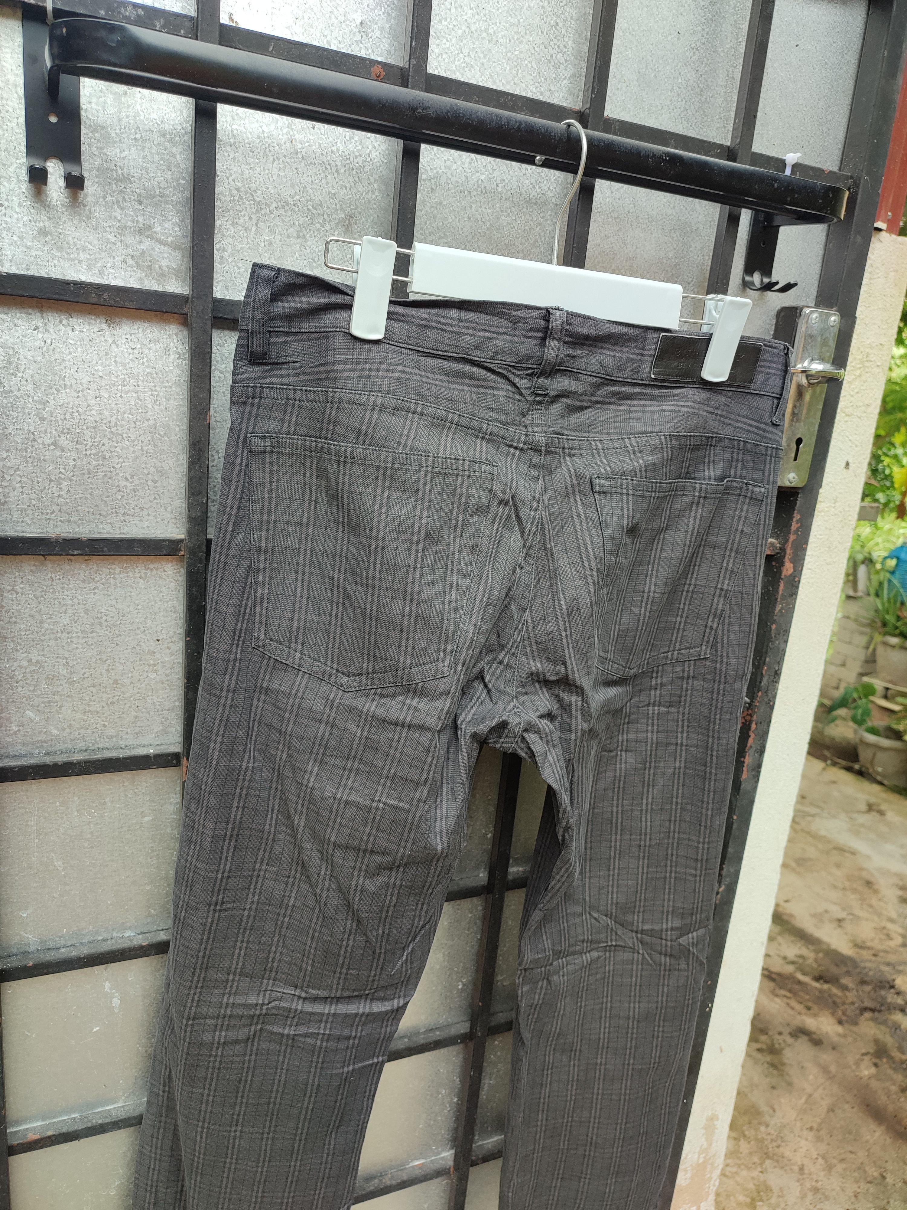 Burberry Vintage Burberry Stripe Slack Pants Size US 32 / EU 48 - 8 Thumbnail