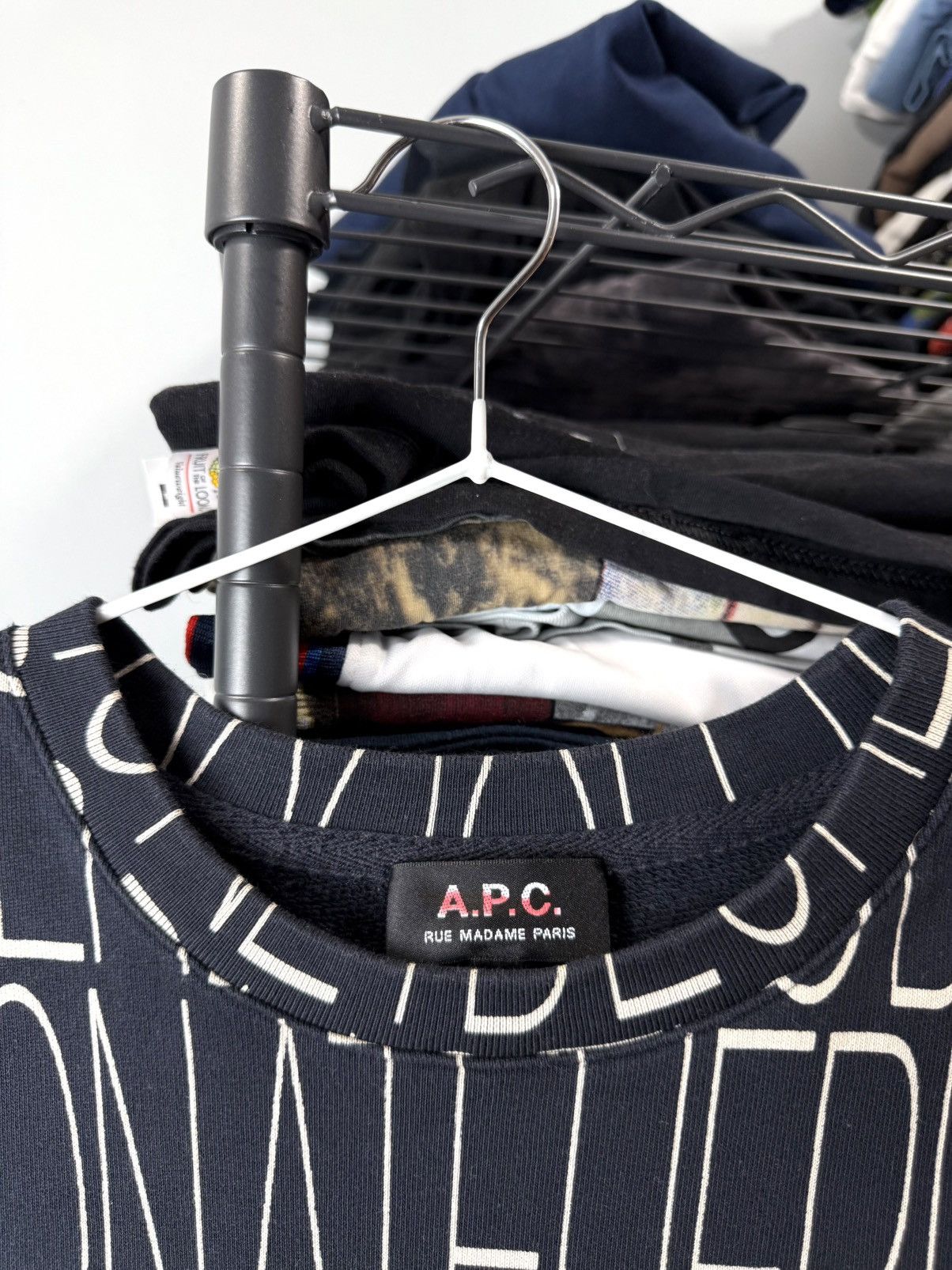 A.P.C. Rare! A.P.C. Paris Full Print Sweatshirt Luxury Size US M / EU 48-50 / 2 - 3 Thumbnail