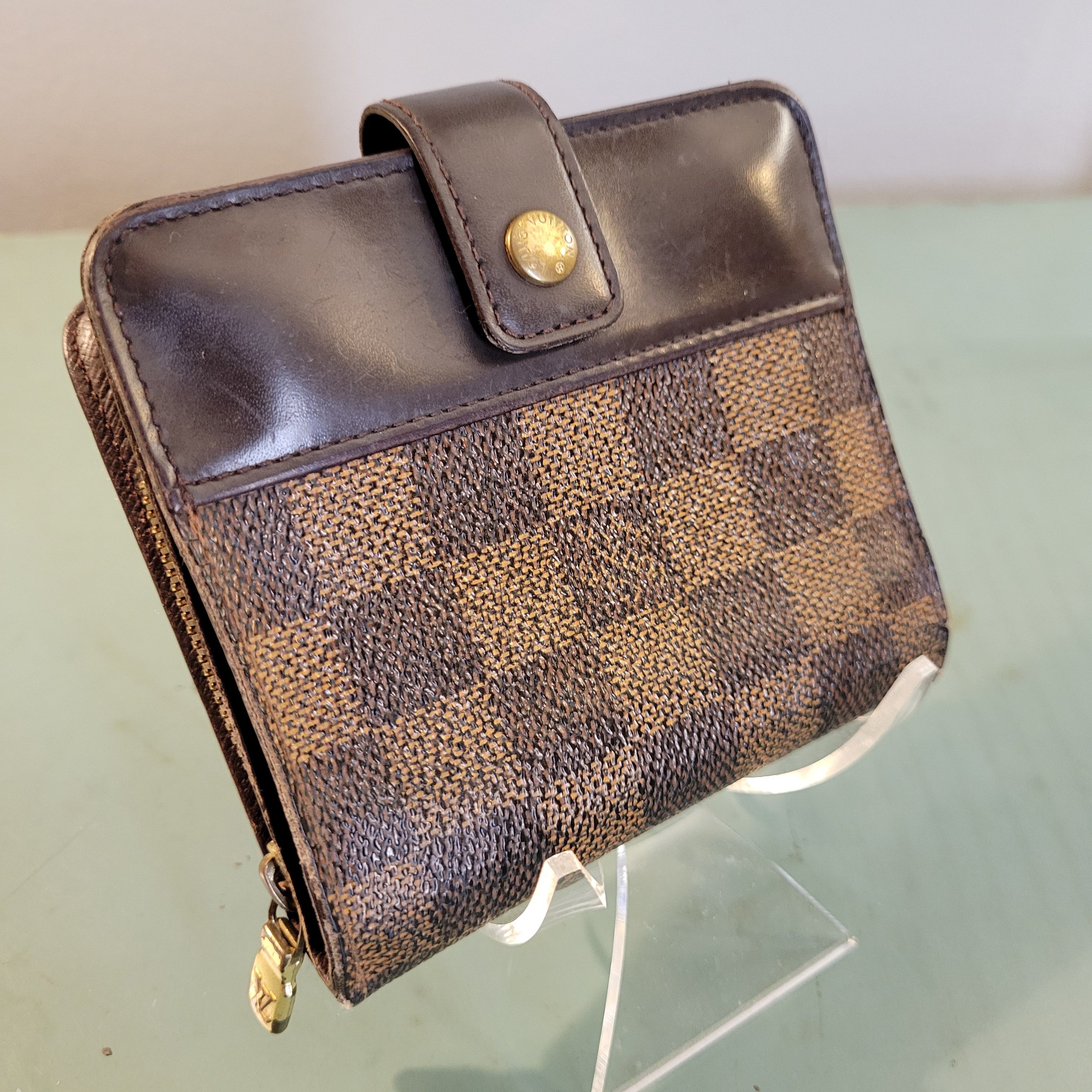 Louis Vuitton Louis Vuitton LV Damier Ebene Vintage Compact Wallet Size ONE SIZE - 1 Thumbnail