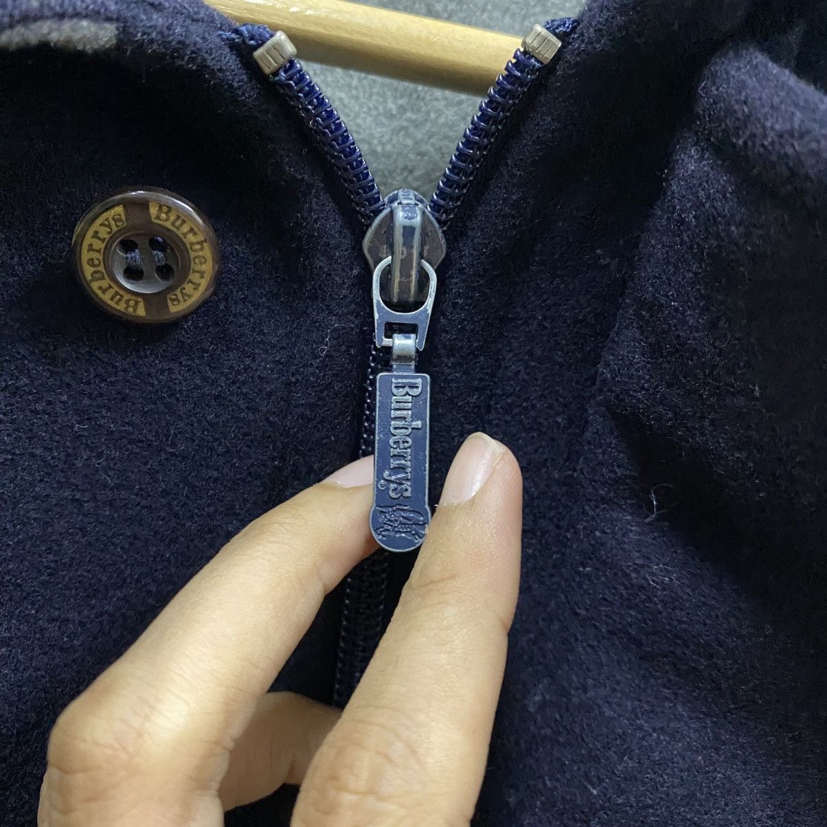 Burberry 🔥Burberrys Wool Spell Out Bomber Jacket LIKE NEW🔥 Size US L / EU 52-54 / 3 - 13 Thumbnail