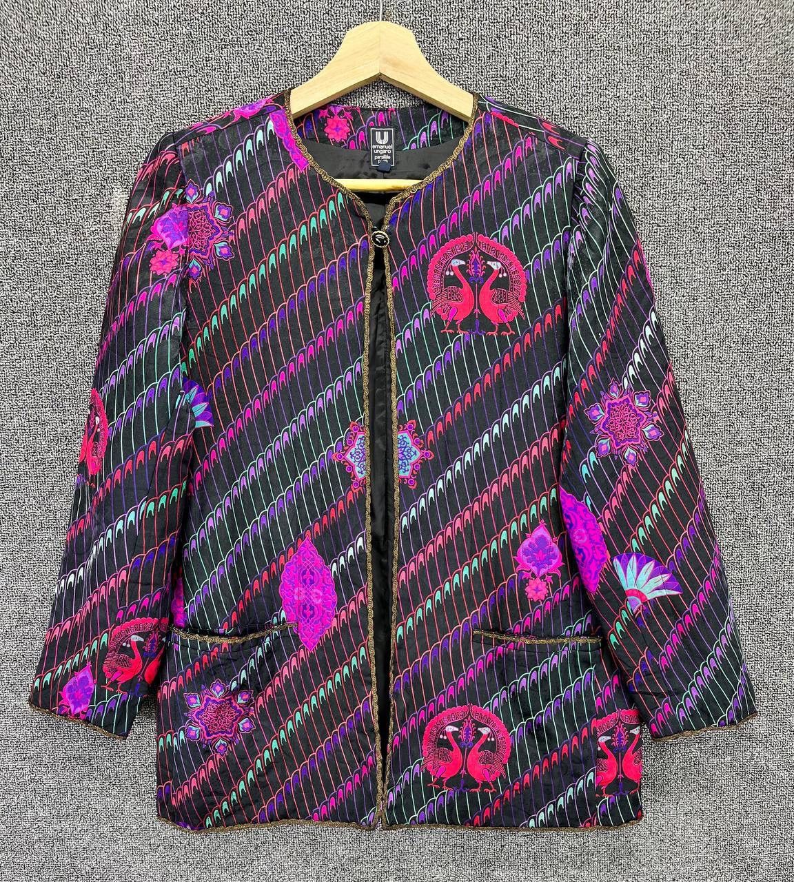 Emanuel Ungaro Emanuel Ungaro Luxury Cardigan Jacket Size M / US 6-8 / IT 42-44 - 1 Thumbnail