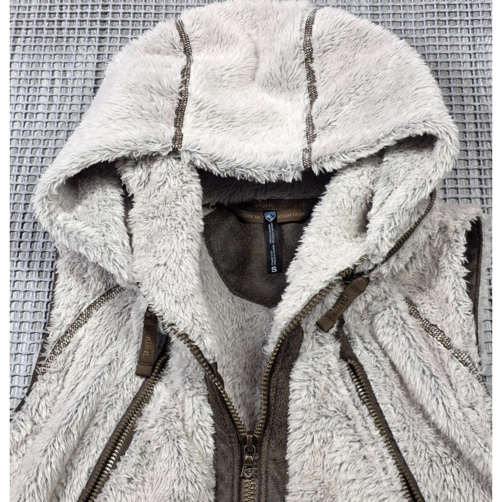 Vintage Kuhl Vest Womens Flight S High Pile Fleece Faux Fur Hooded Full Zip Beige Port Port Size S / US 4 / IT 40 - 3 Thumbnail