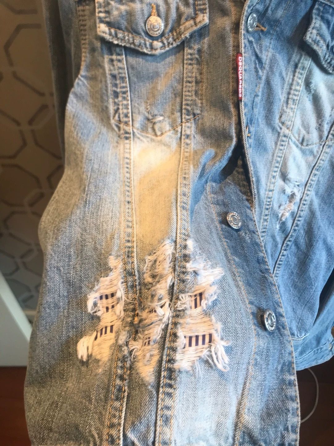Dsquared2 Dsquared2 Light Blue Distressed Denim Jacket Size US S / EU 44-46 / 1 - 3 Thumbnail