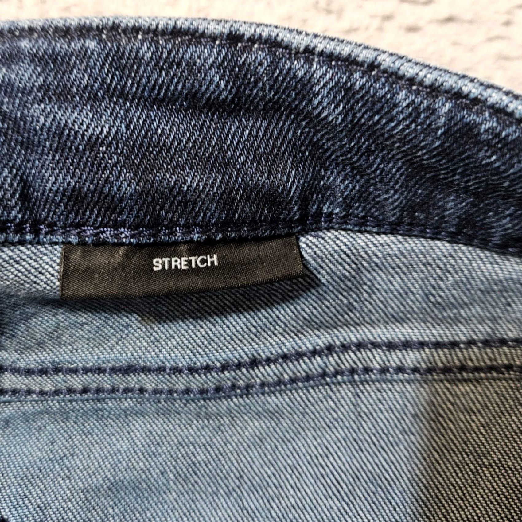 Hugo Boss Hugo Boss Mens Blue Jeans 30 x 32 Slim Tapered Medium Wash Stretch Maine Size US 30 / EU 46 - 4 Thumbnail