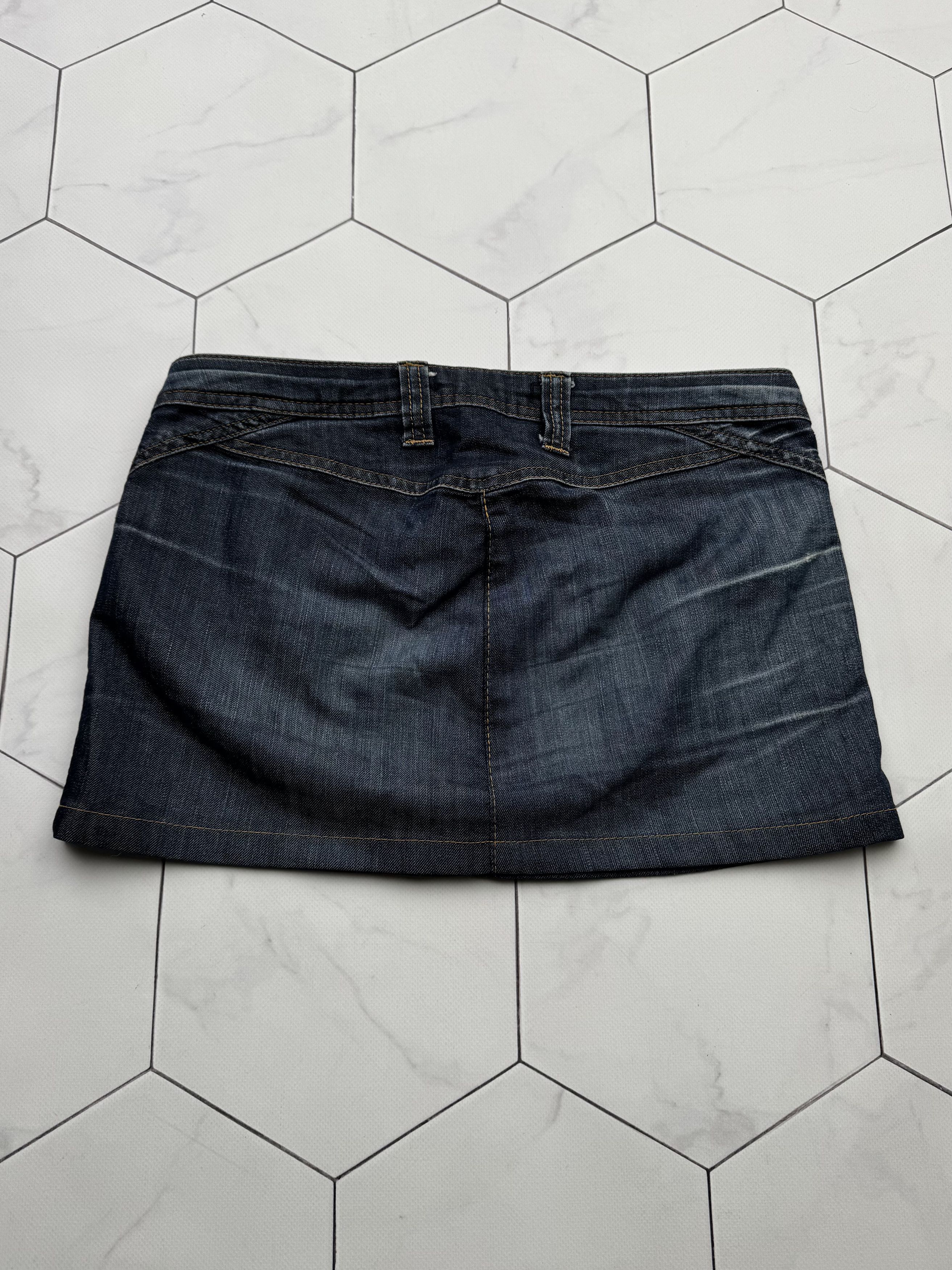 Roberto Cavalli Roberto Cavalli Vintage Mini Skirt (B199) Size 30" / US 8 / IT 44 - 7 Thumbnail