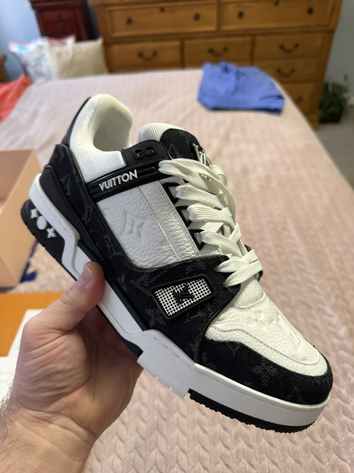 Louis Vuitton LV Trainer Sneaker (White/Black) Size US 8.5 / EU 41-42 - 2 Thumbnail