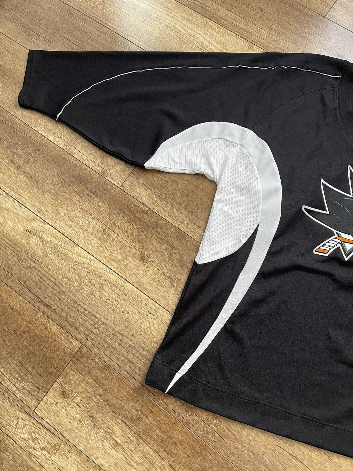 NHL Reebok San Jose Sharks Vintage NHL Jersey 90s Size US XL / EU 56 / 4 - 5 Thumbnail