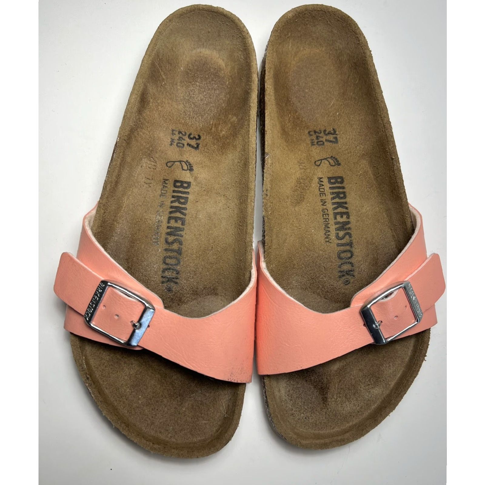 Birkenstock Birkenstock Women's Madrid Patent Slides Sandals Coral Peach US 6 EUR 37 Size US 6 / IT 36 - 2 Thumbnail