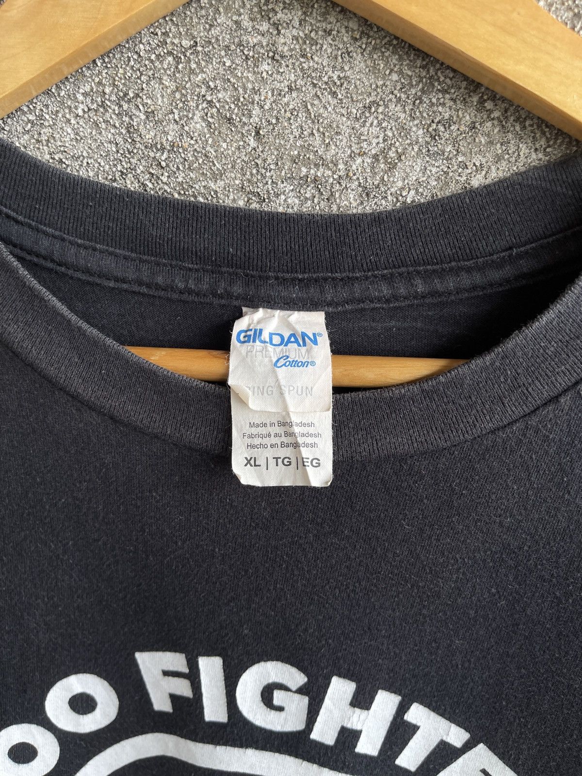 Band Tees Vintage Rock Band🔥FOO FIGHTER🔥Faded Black Tshirt Size US XL / EU 56 / 4 - 7 Thumbnail