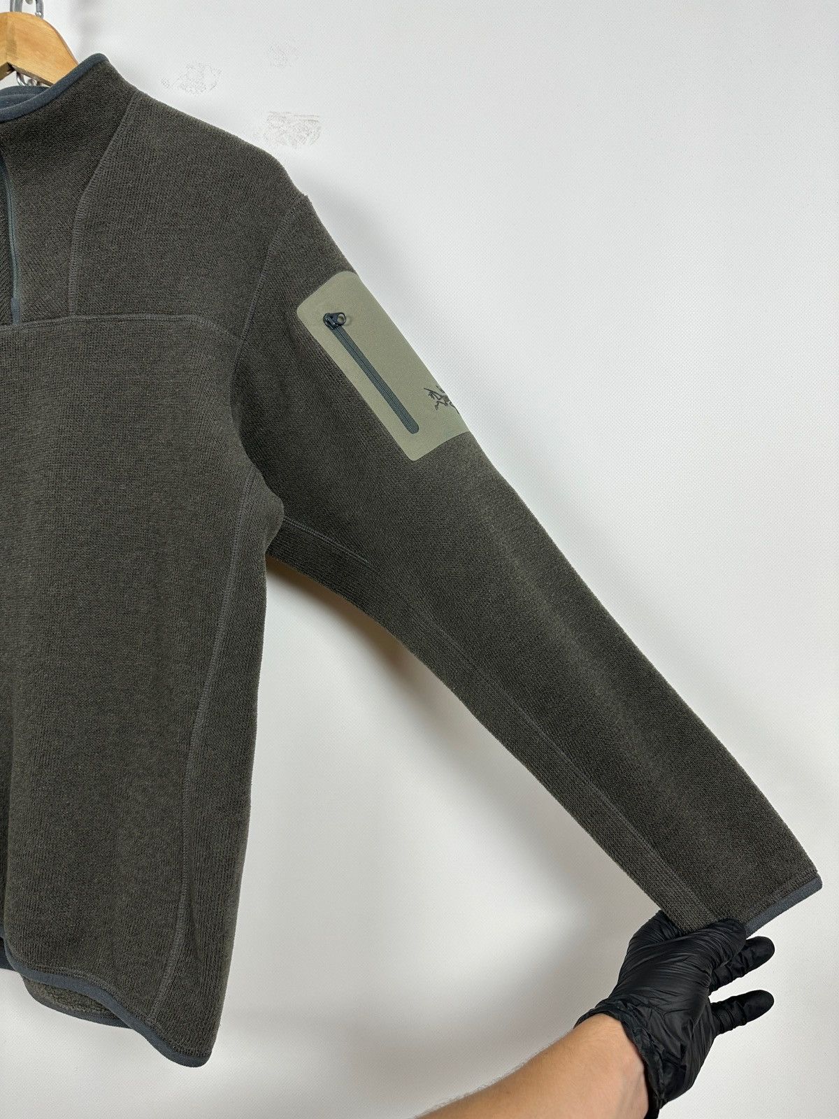 Arc'teryx Vintage Arcteryx Khaki Polartec Fleece Jacket Size US M / EU 48-50 / 2 - 12 Thumbnail