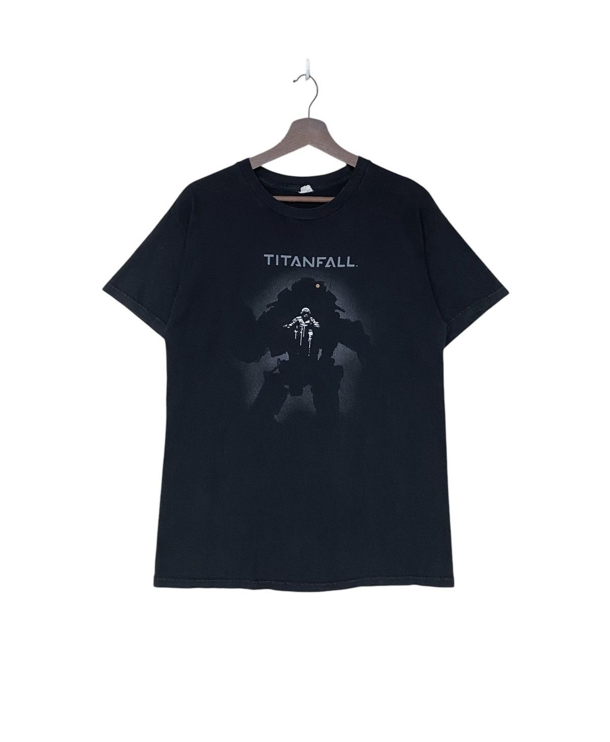 Vintage Vintage Games Titanfall T-shirt 2000s Size US M / EU 48-50 / 2 - 1 Thumbnail