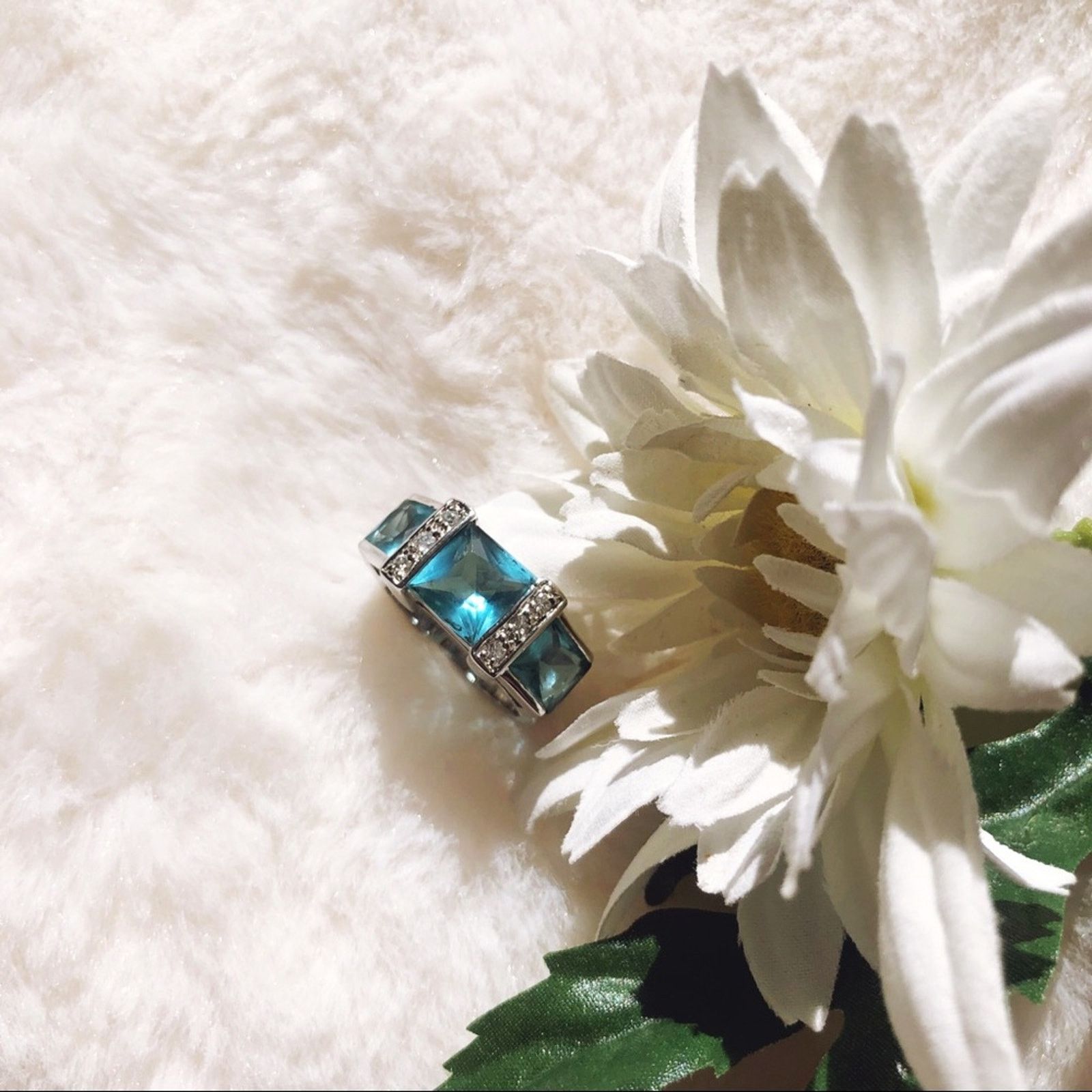 Other Sterling Silver Blue Crystal Band Ring Size ONE SIZE - 1 Thumbnail