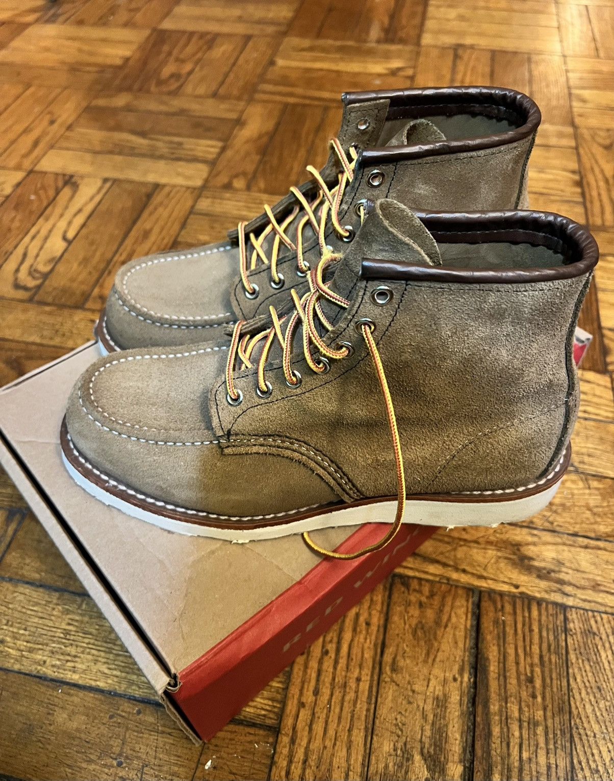 Red Wing Red Wing Classic Moc Toe 8881 08881-0 Mens Boots Olive Size US 8 / EU 41 - 2 Thumbnail