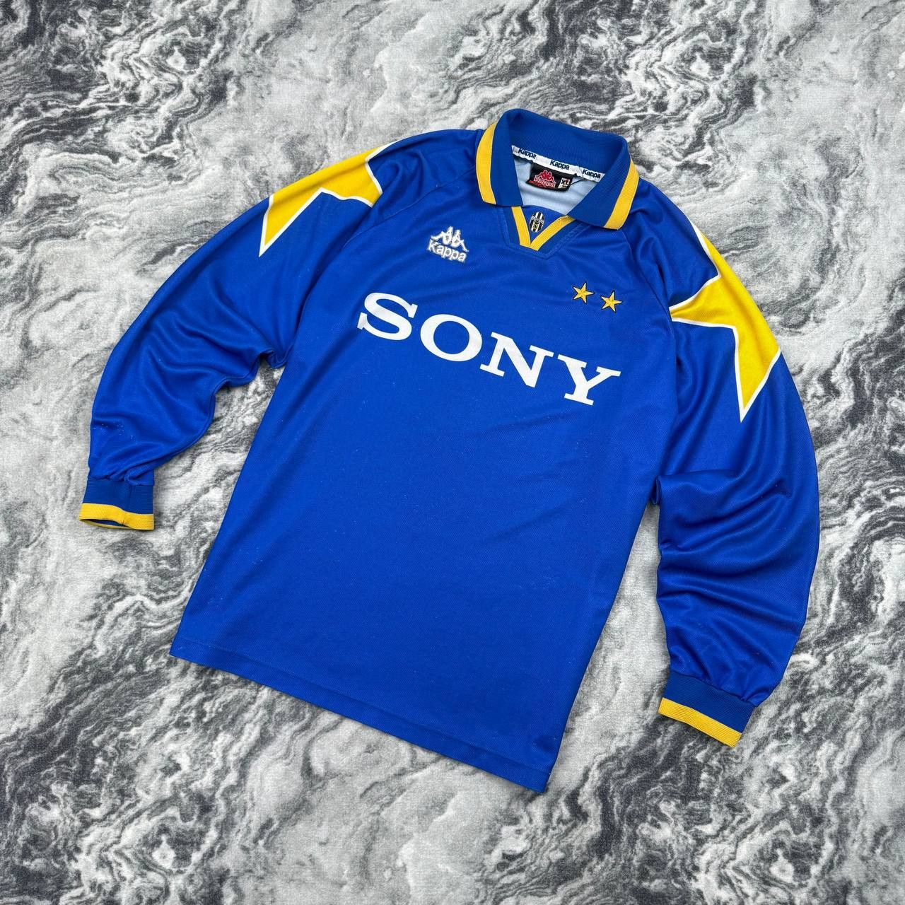 Kappa Vintage Juventus 1995 1996 Away Shirt Sleeve Jersey Kappa Size US XL / EU 56 / 4 - 1 Thumbnail