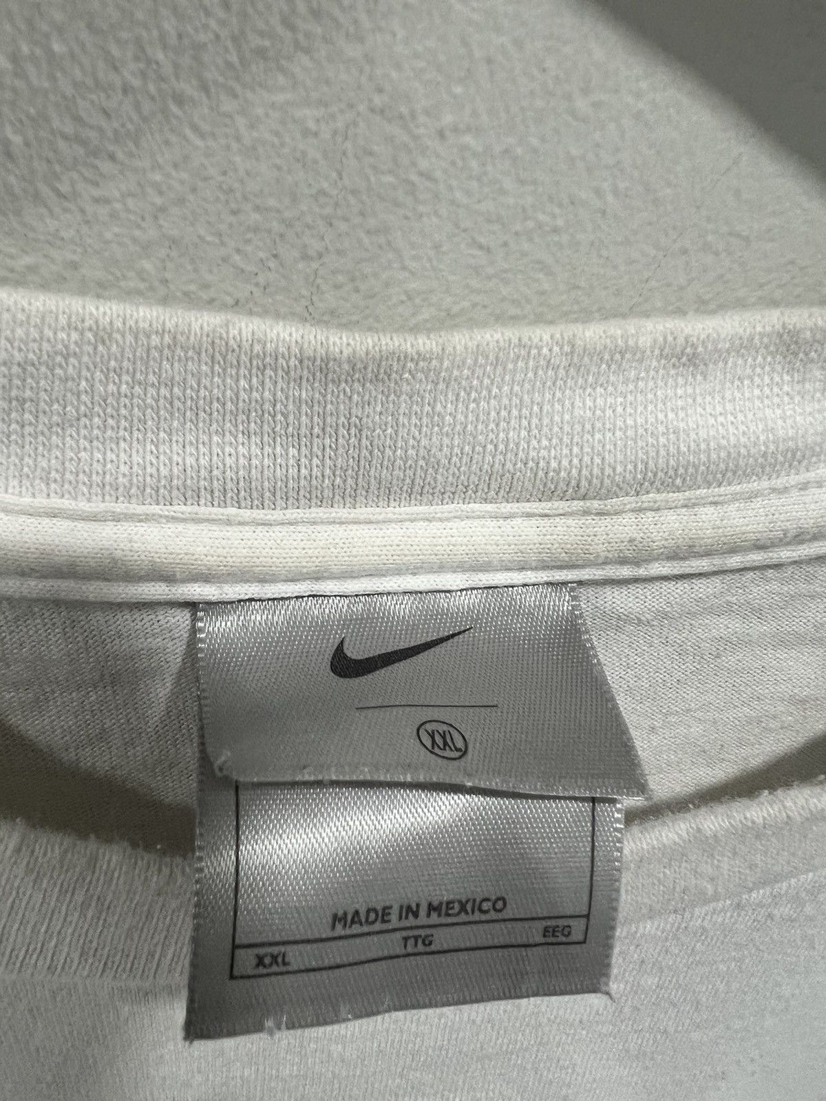 Vintage Vintage Nike Y2K Tee Shirt Swoosh Check Size US XXL / EU 58 / 5 - 4 Thumbnail