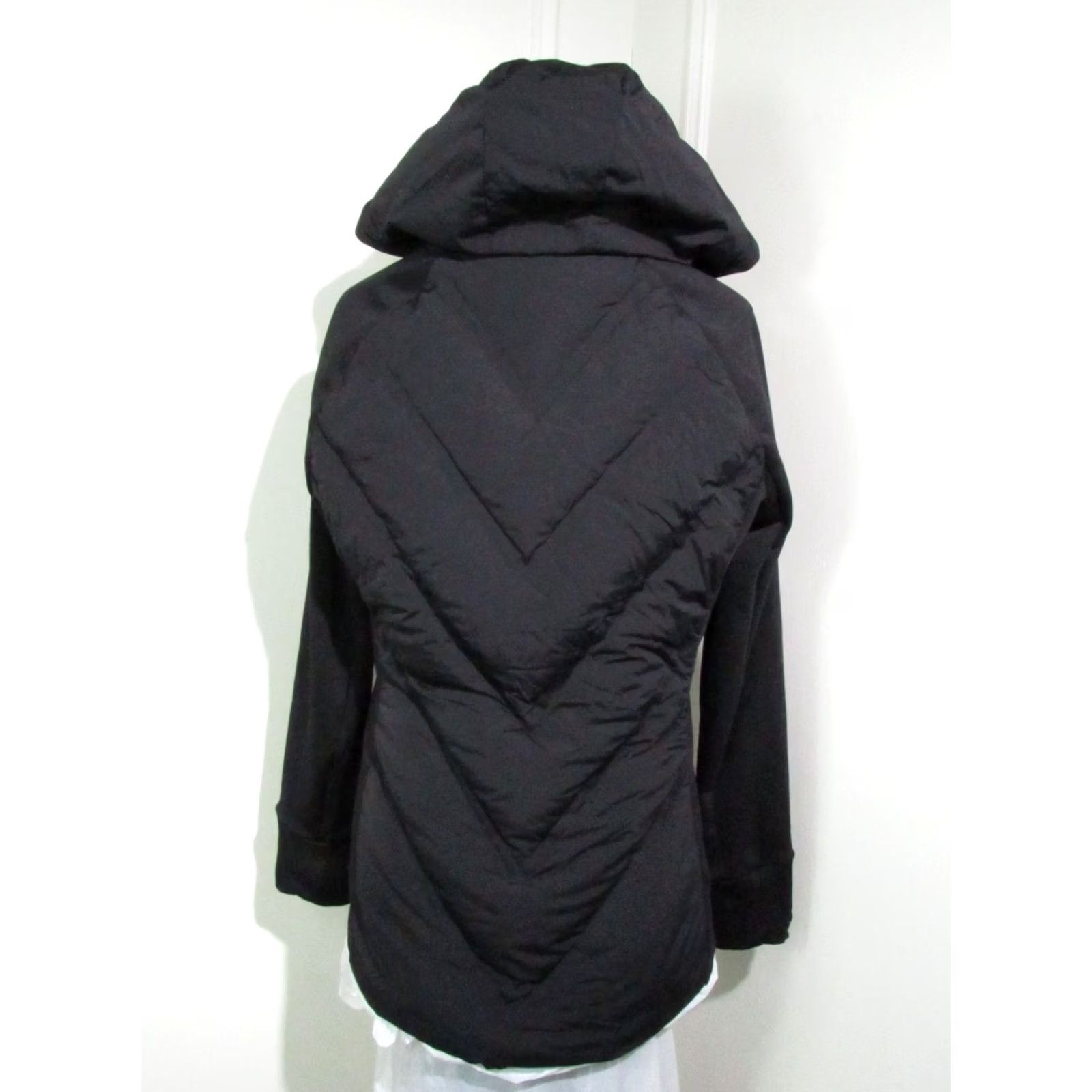 Athleta ATHLETA Hooded Puffer Jacket Coat Down Women's Size L Black Size L / US 10 / IT 46 - 3 Thumbnail