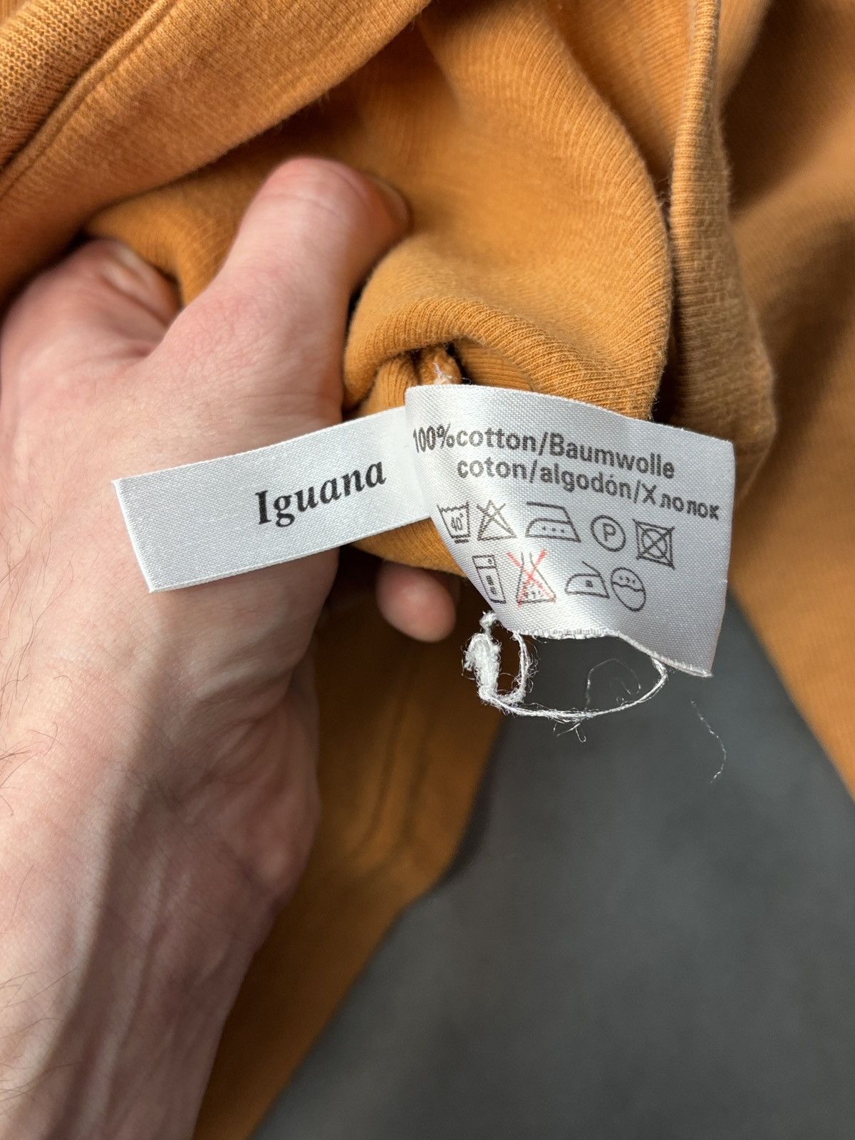 Hugo Boss × Vintage Vintage Hugo Boss Sport Longsleeve 90s 2000s Iguana LS Tee Size US XL / EU 56 / 4 - 6 Thumbnail