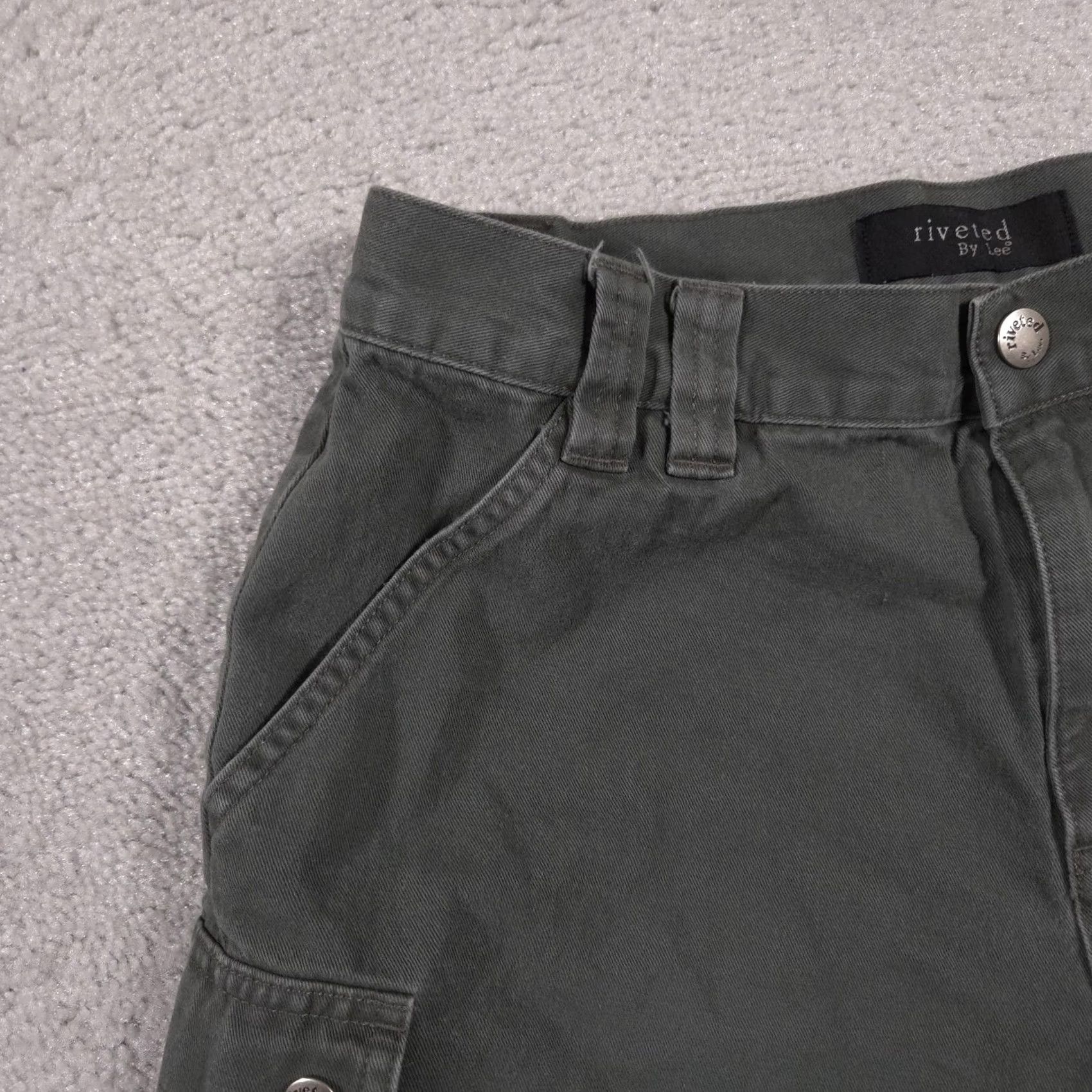 Lee Riveted By Lee Cargo Shorts Womens 10P Green Utility Pockets Casual Outdoor Summer Size 32" / US 10 / IT 46 - 4 Thumbnail