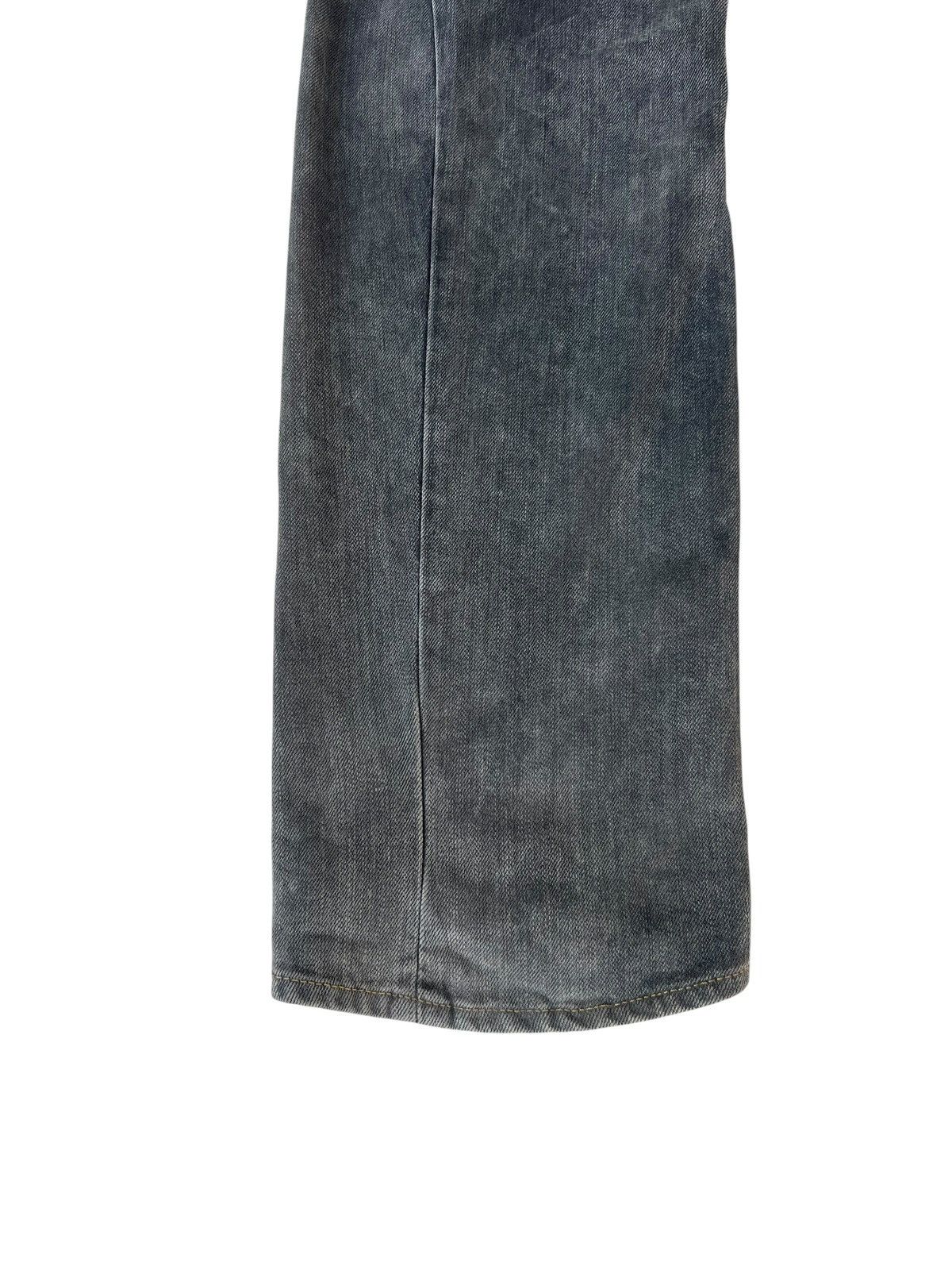 Levi's Vintage 2002 Levi’s Engineered Waxed Denim Regular Jeans Size US 32 / EU 48 - 10 Thumbnail