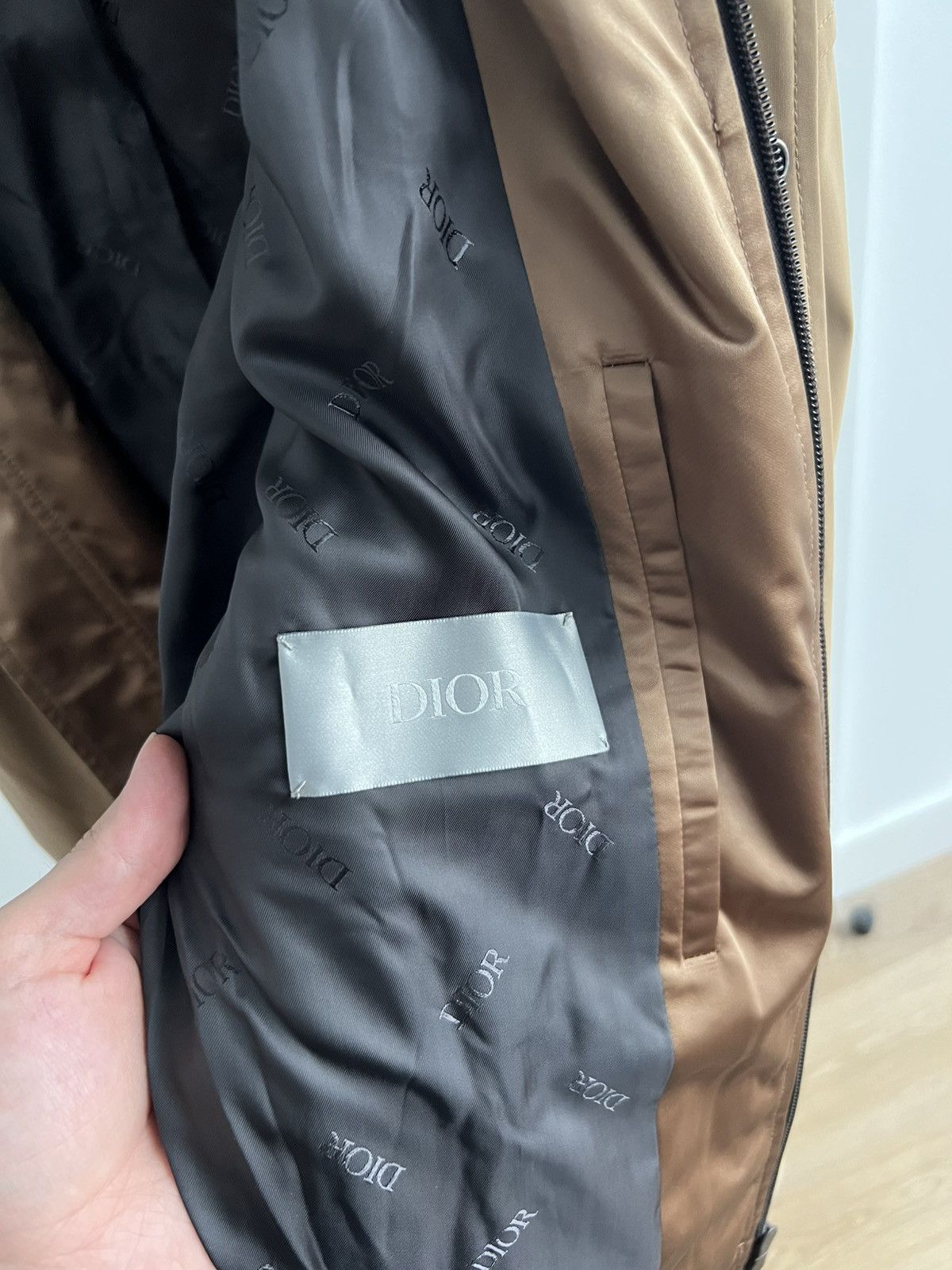 Dior Beige High-Collar Jacket Size US S / EU 44-46 / 1 - 5 Thumbnail