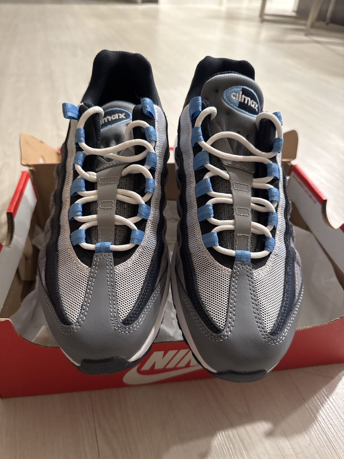 Nike Airmax 95s Size US 8.5 / EU 41-42 - 5 Thumbnail