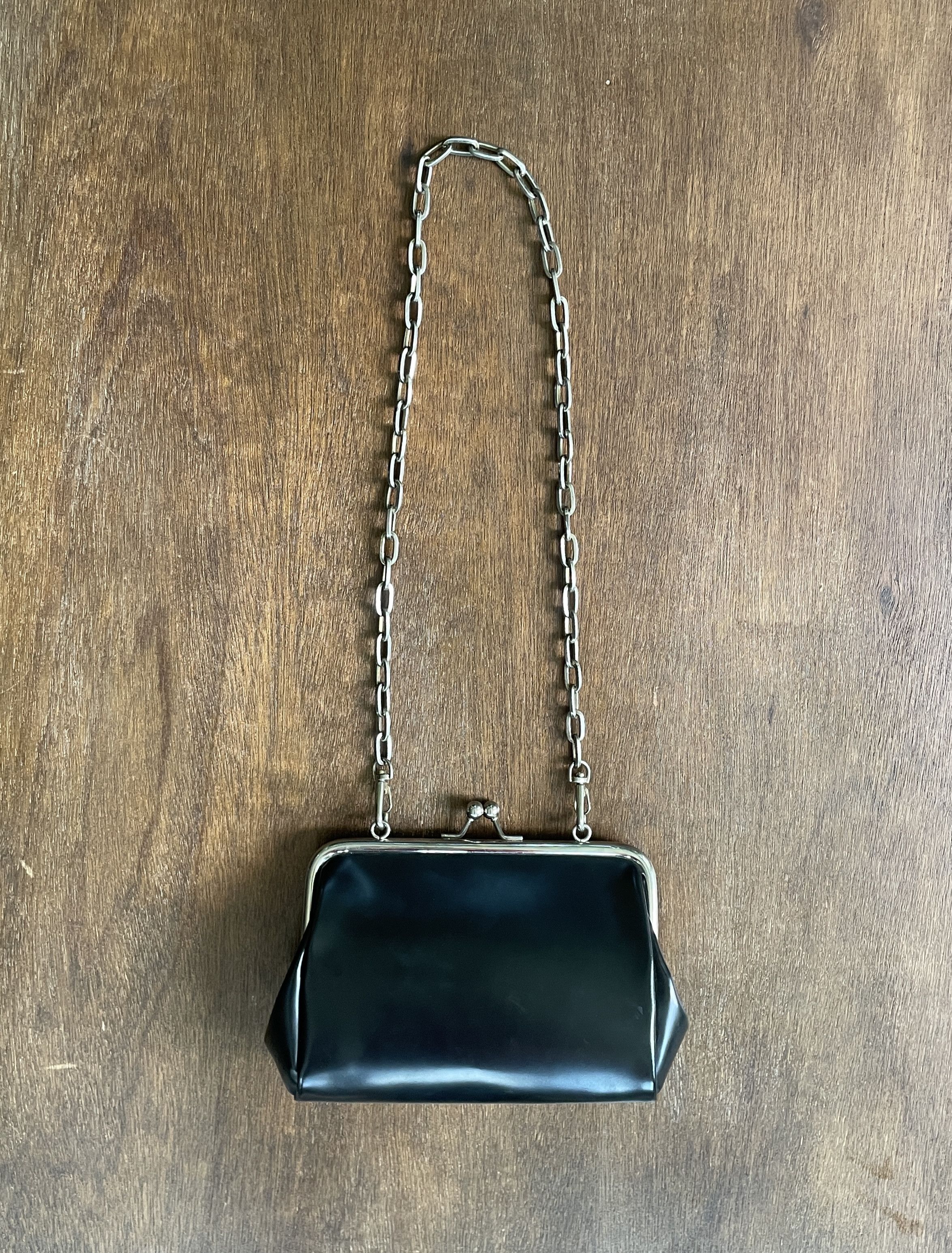 Comme des Garcons COMME des GARCONS Patent Leather Kiss Lock Chain Strapped Size ONE SIZE - 5 Thumbnail