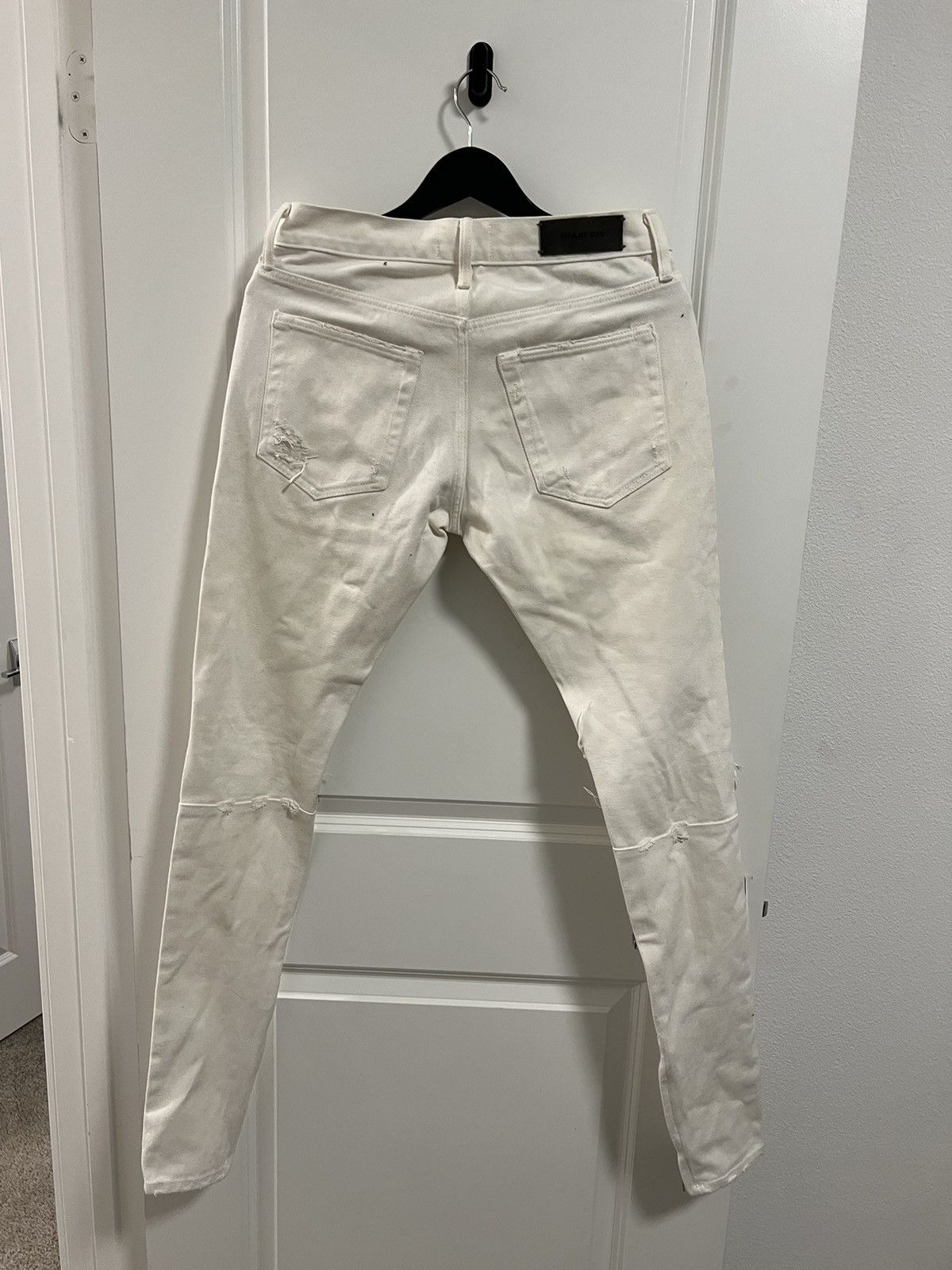 Fear of God × Maxfield Los Angeles Fear of God x Maxfield White Denim Fourth Collection size 30 Size US 30 / EU 46 - 2 Thumbnail