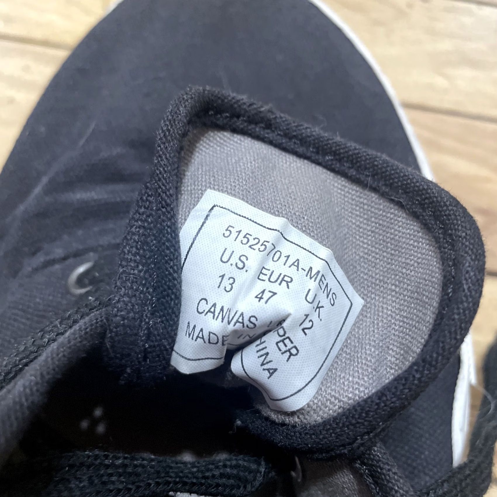 Levi's Levi's Mens Black Low Top Fashion Sneakers Lace Up Casual Shoes Size 13 Black Sneakers Men’s 13 Levi's Low-Top Shoe Size US L / EU 52-54 / 3 - 5 Thumbnail