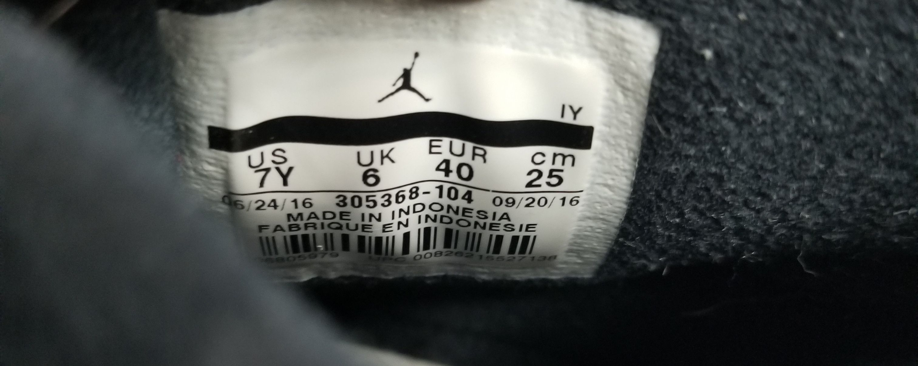 Nike × Vintage Nike Air Jordan 8 Bugs Bunny Sneakers 7Y or Women's Size 8.5 Size US 8.5 / IT 38.5 - 10 Thumbnail