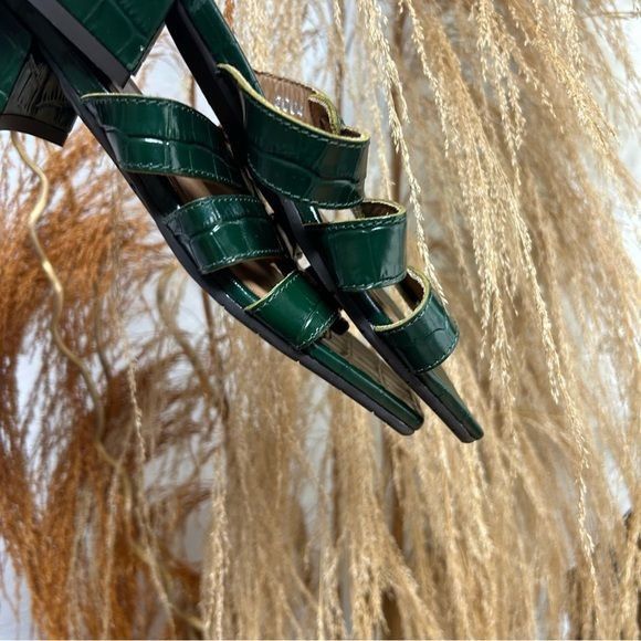Aquatalia Aquatalia green leather step in sandal faux croc size 7 made Size US 7 / IT 37 - 4 Thumbnail
