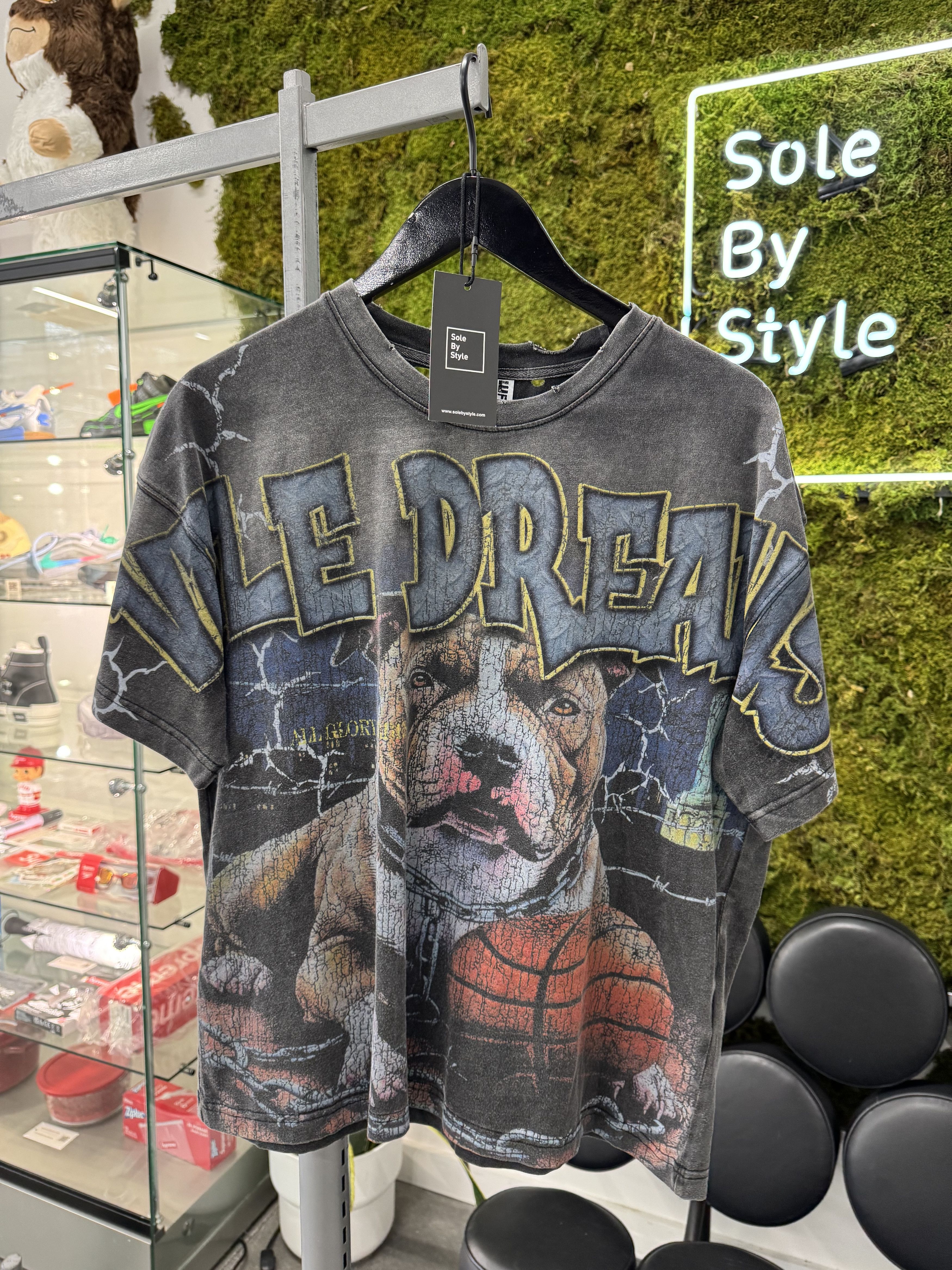 Vale Forever Guard Dog Big Tee Black