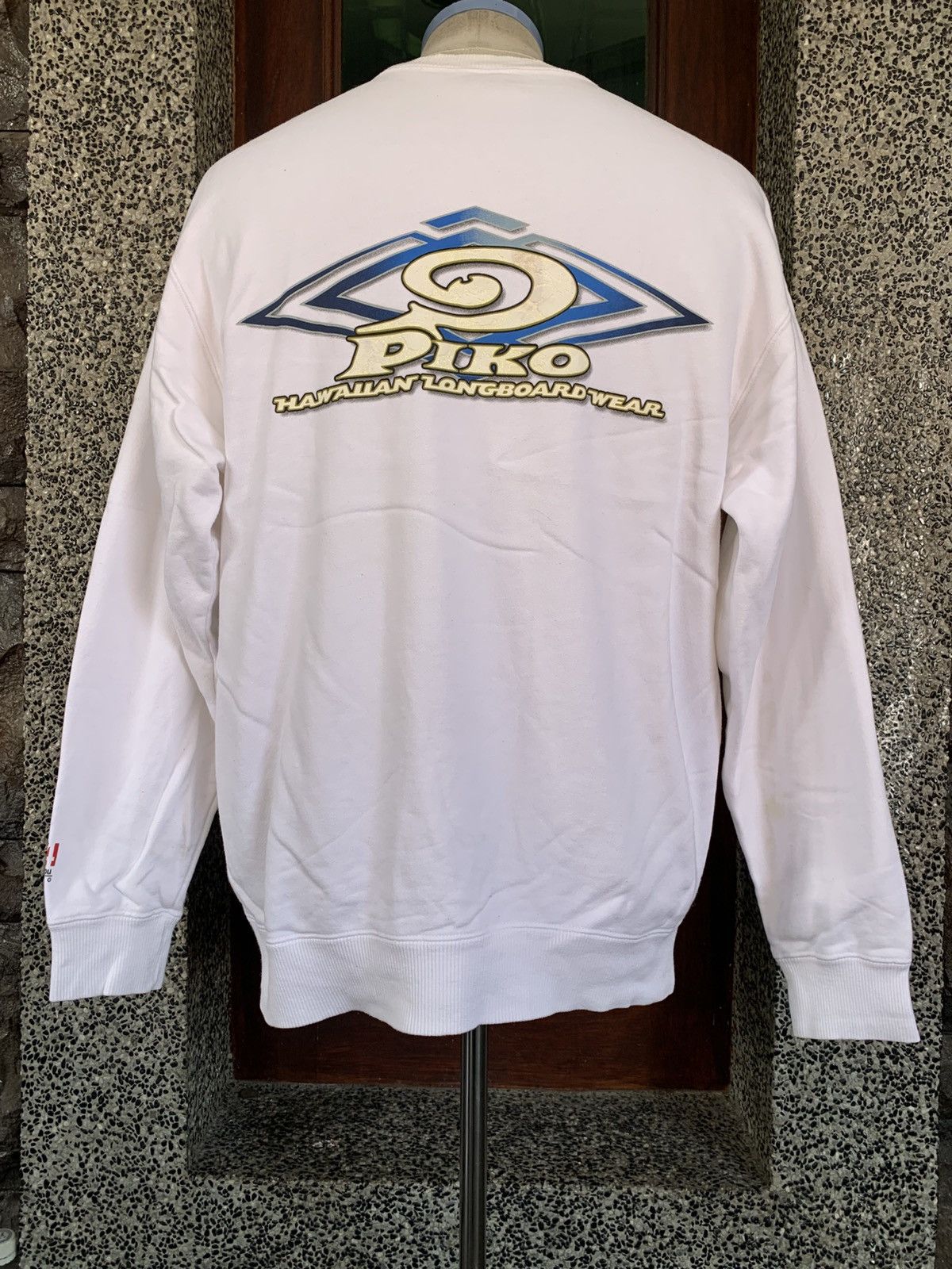 Vintage Vintage 2004 Piko Hawaiian Longboard Wear Surfing Sweatshirt Size US M / EU 48-50 / 2 - 1 Thumbnail