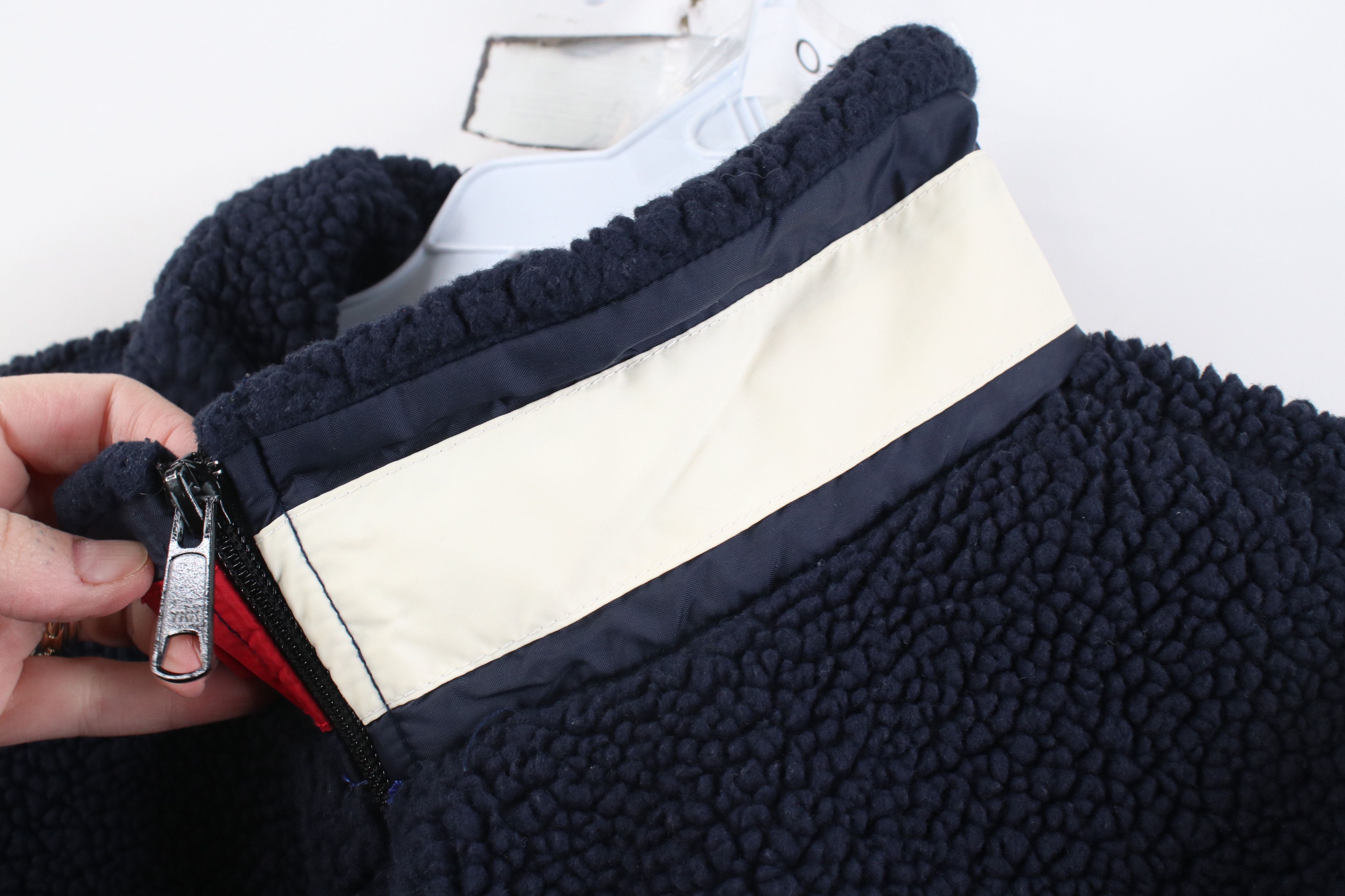 Tommy Hilfiger Vintage 90s Tommy Hilfiger Deep Pile Fleece 1/4 Zip Sweater Size US L / EU 52-54 / 3 - 5 Thumbnail