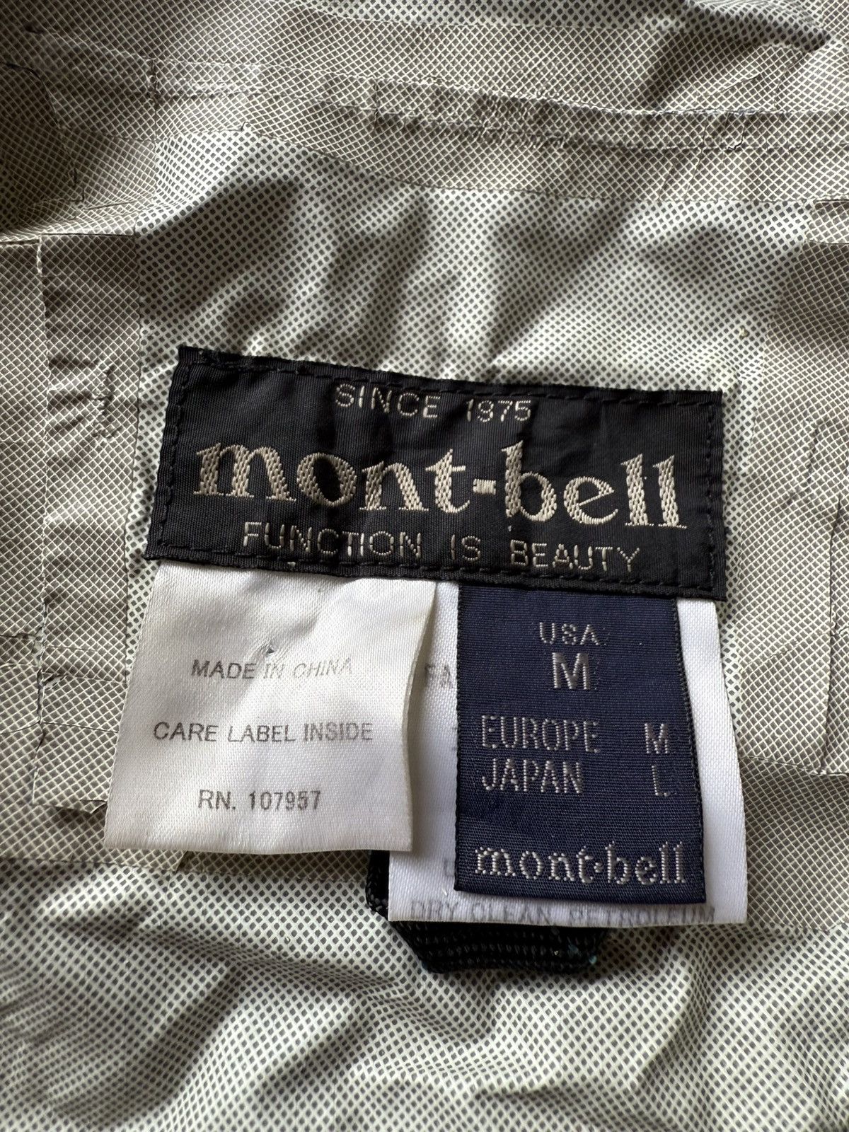 Montbell Vintage Montbell Waterproof Shell Gorpcore Jacket Size US M / EU 48-50 / 2 - 7 Thumbnail