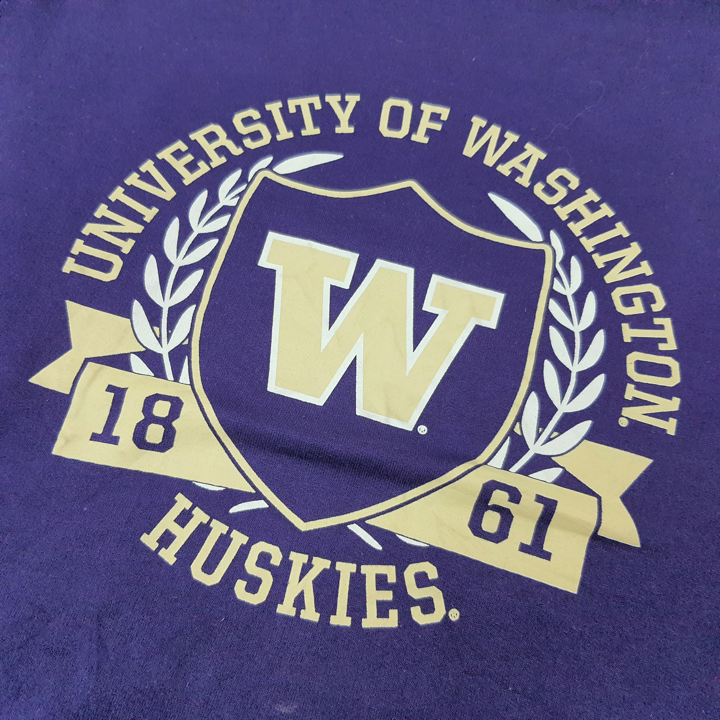 Champion Vintage Champion Washington University Huskies C262N24 Size US M / EU 48-50 / 2 - 2 Thumbnail