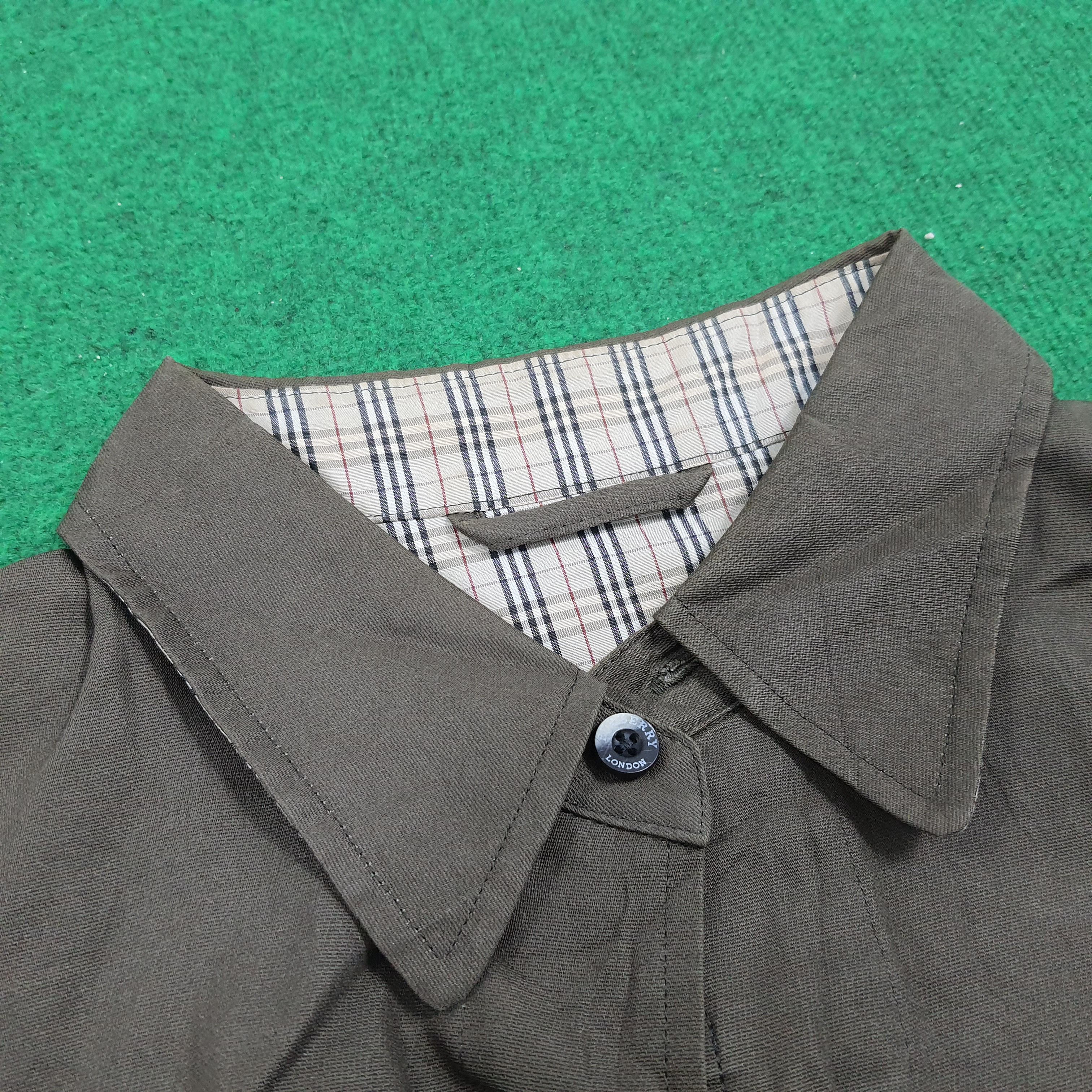 Burberry × Vintage Vintage Burberry London Nova Check Shirt Button Up Size US L / EU 52-54 / 3 - 5 Thumbnail